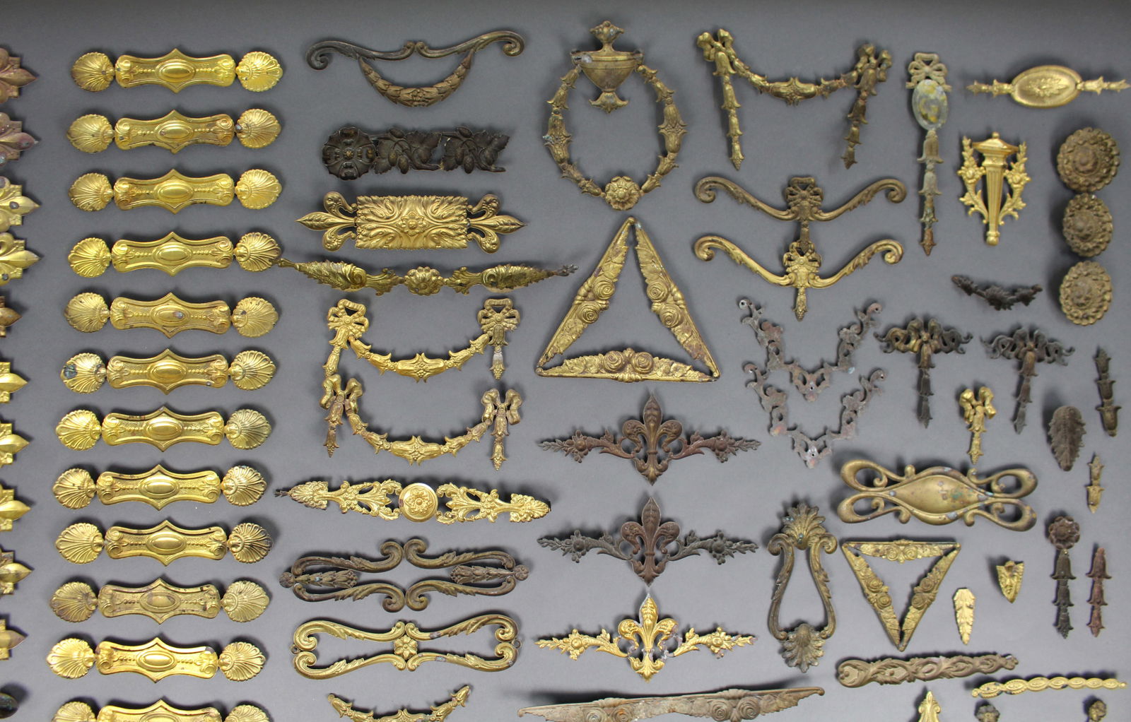 Large Collection of Vintage Brass Furniture Mounts & Decorative Appliqués - 10
