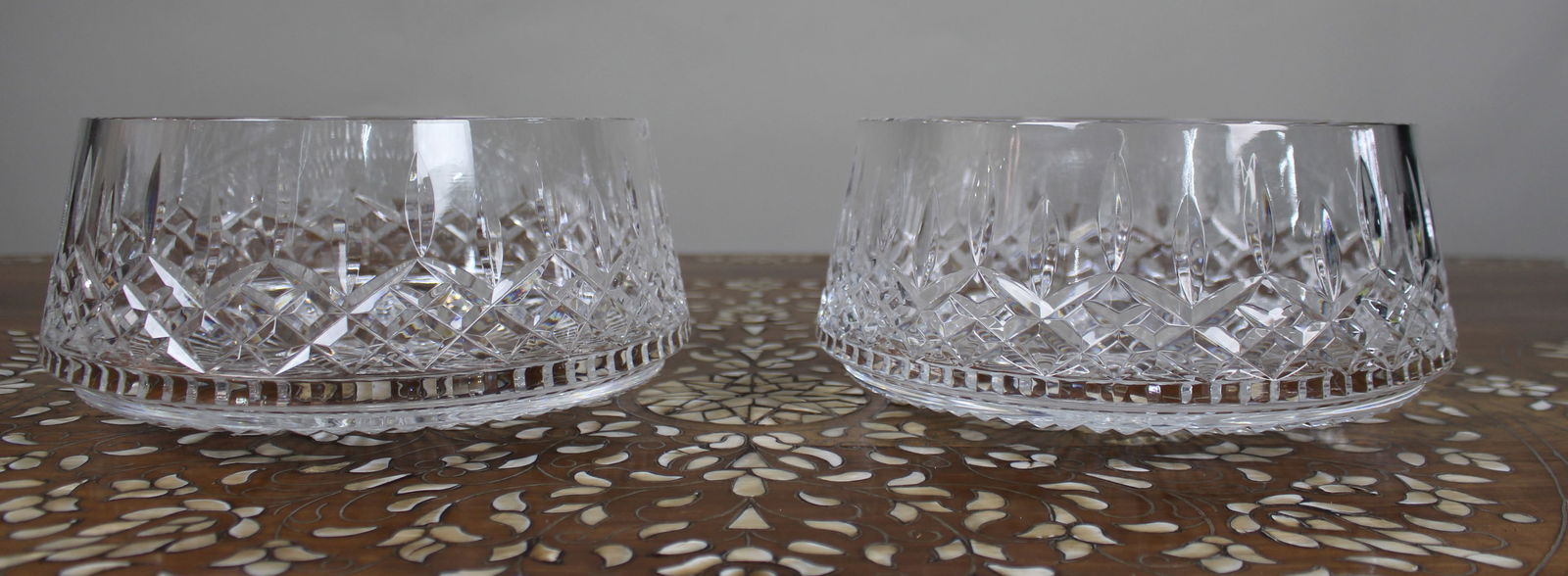 Pair of Vintage Waterford Hand-Cut Crystal Bowls: Title: Pair of Vintage Waterford Hand-Cut Crystal Bowls Description: Pair of Waterford Hand-Cut Crystal Bowls, Late 20th Century A fine and impressive pair of hand-cut crystal bowls by