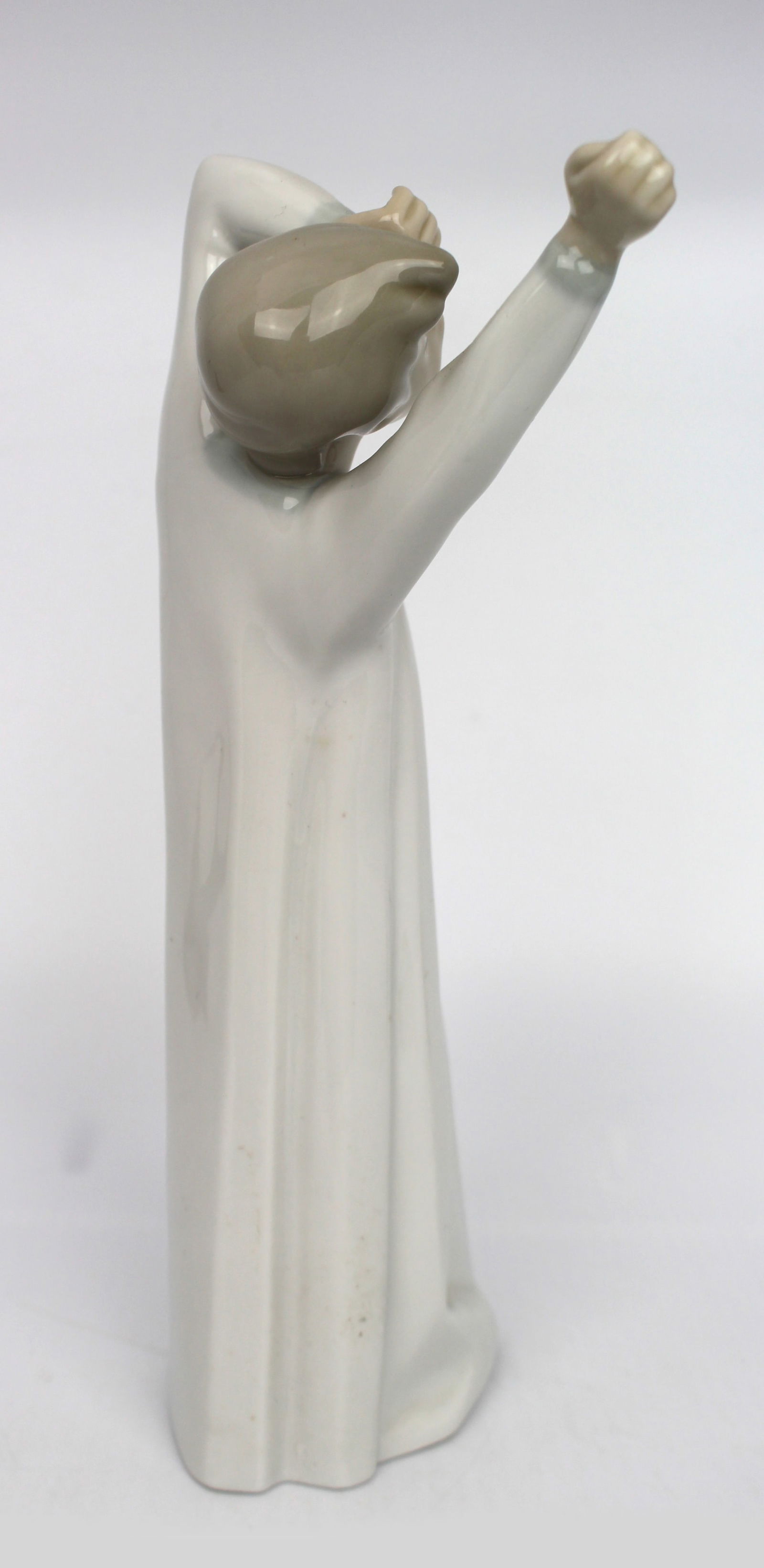 Collection of 3 Figurines 2 Lladro, 1 Nao - 8