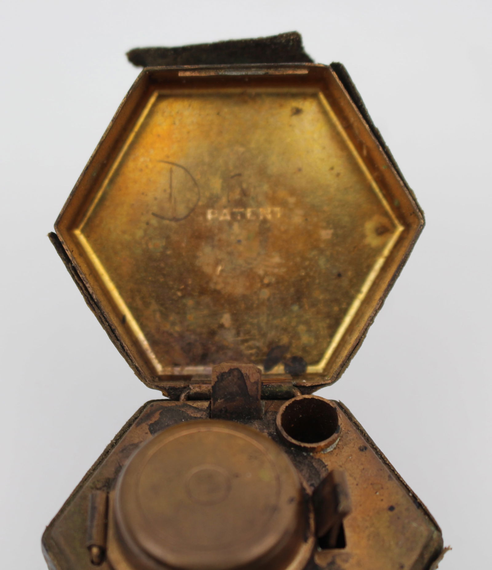 Antique Travelling Patent Inkwell – Hexagonal Leather-Covered Case c.1890 - 5