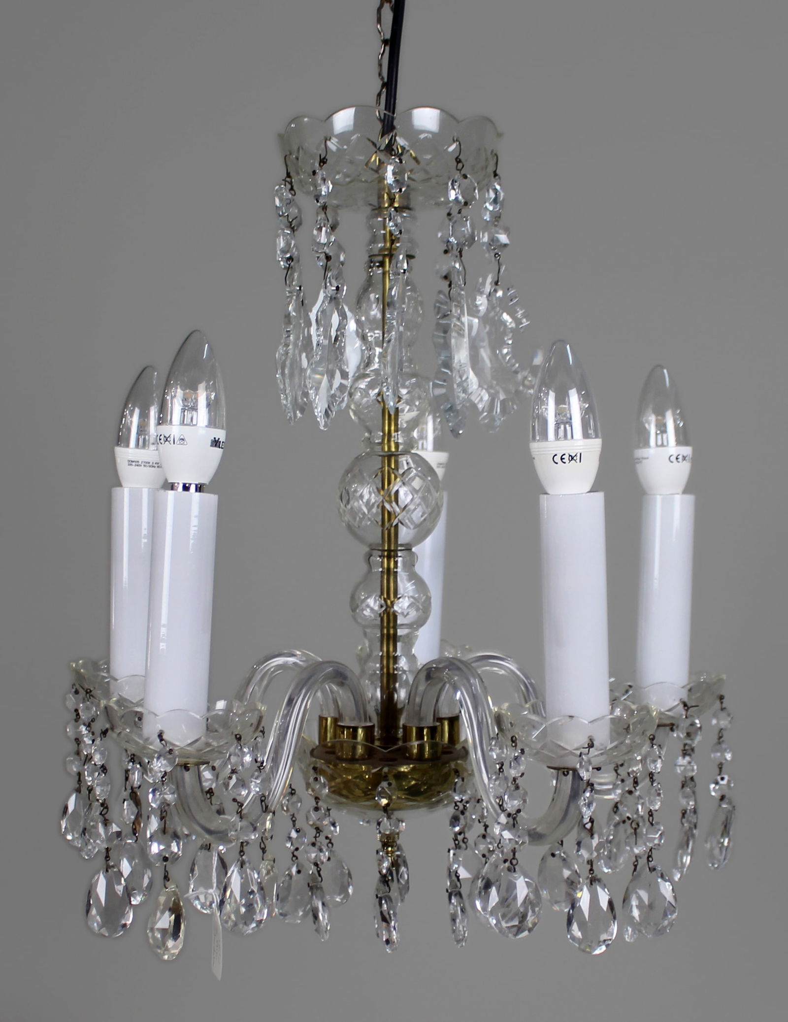 Mid-20th Century French Style 5-Arm Cut Glass and Crystal Chandelier: Title: Mid-20th Century French Style 5-Arm Cut Glass and Crystal Chandelier Description: Mid-20th Century French Style 5-Arm Cut Glass and Crystal Chandelier A finely made vintage chan