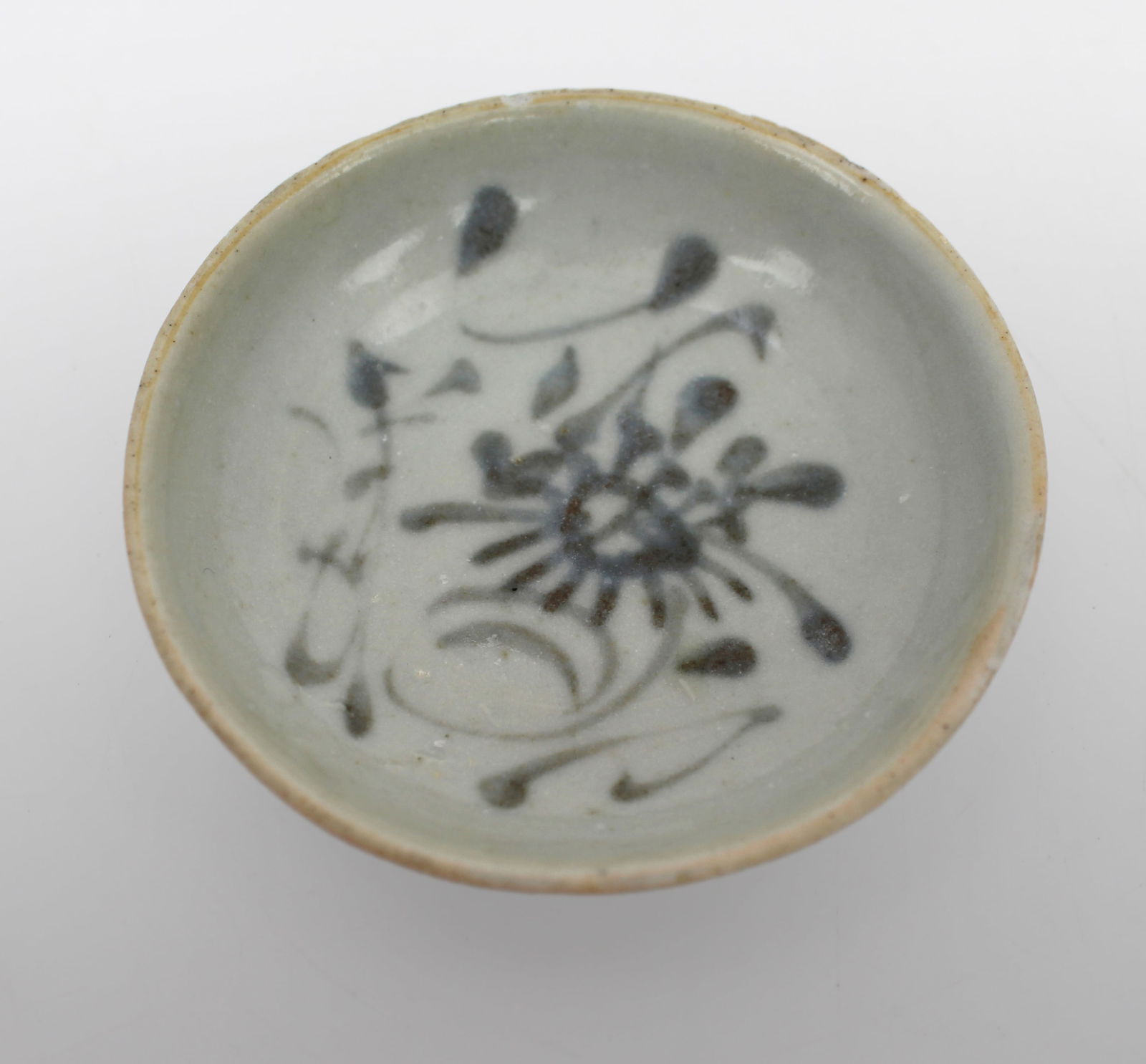 Korean Buncheong Brushwork Dish, Joseon Dynasty (15th–16th Century) - 5