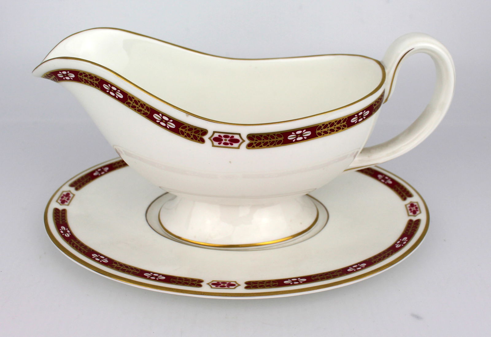 Colelction of Royal Worcester “Grosvenor” Red & White – Sauce Boat & Stand, and Tw - 6