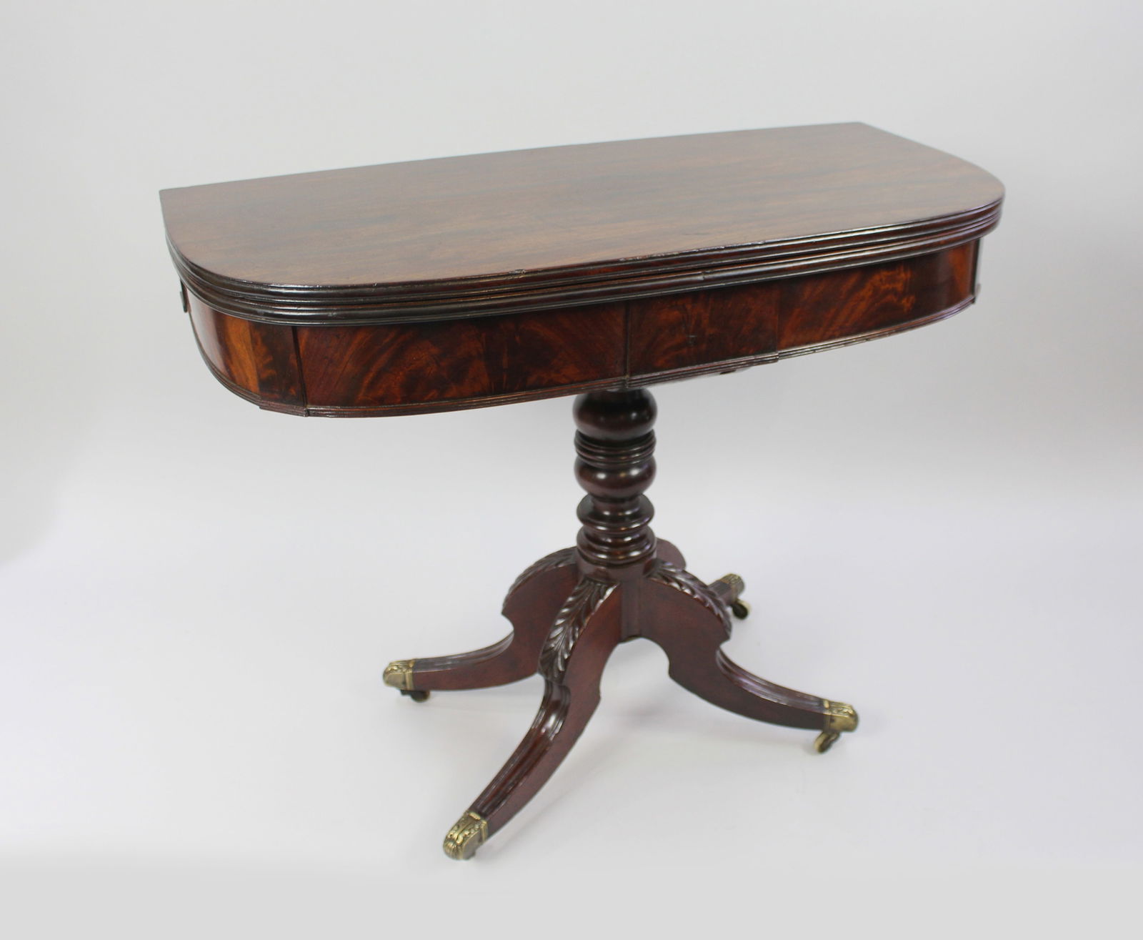 Early 19th Century English Flame Mahogany Fold-Over Tea Table - 2