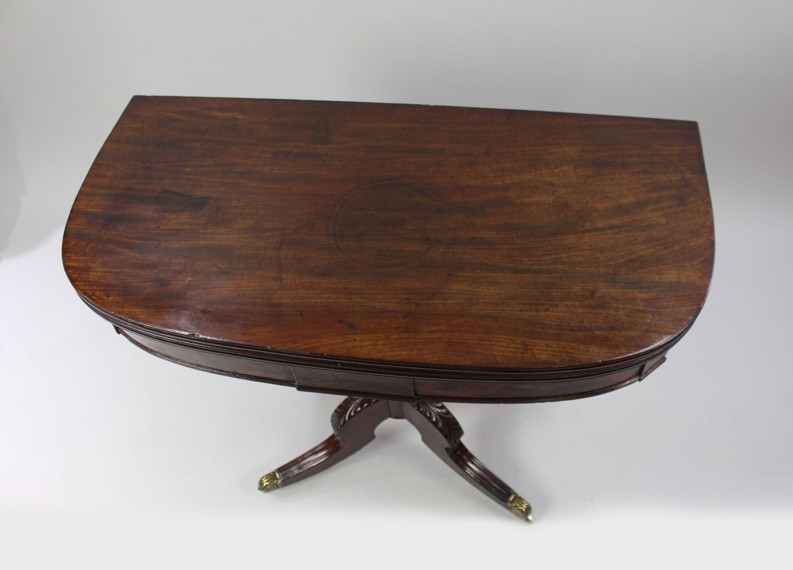 Early 19th Century English Flame Mahogany Fold-Over Tea Table - 4
