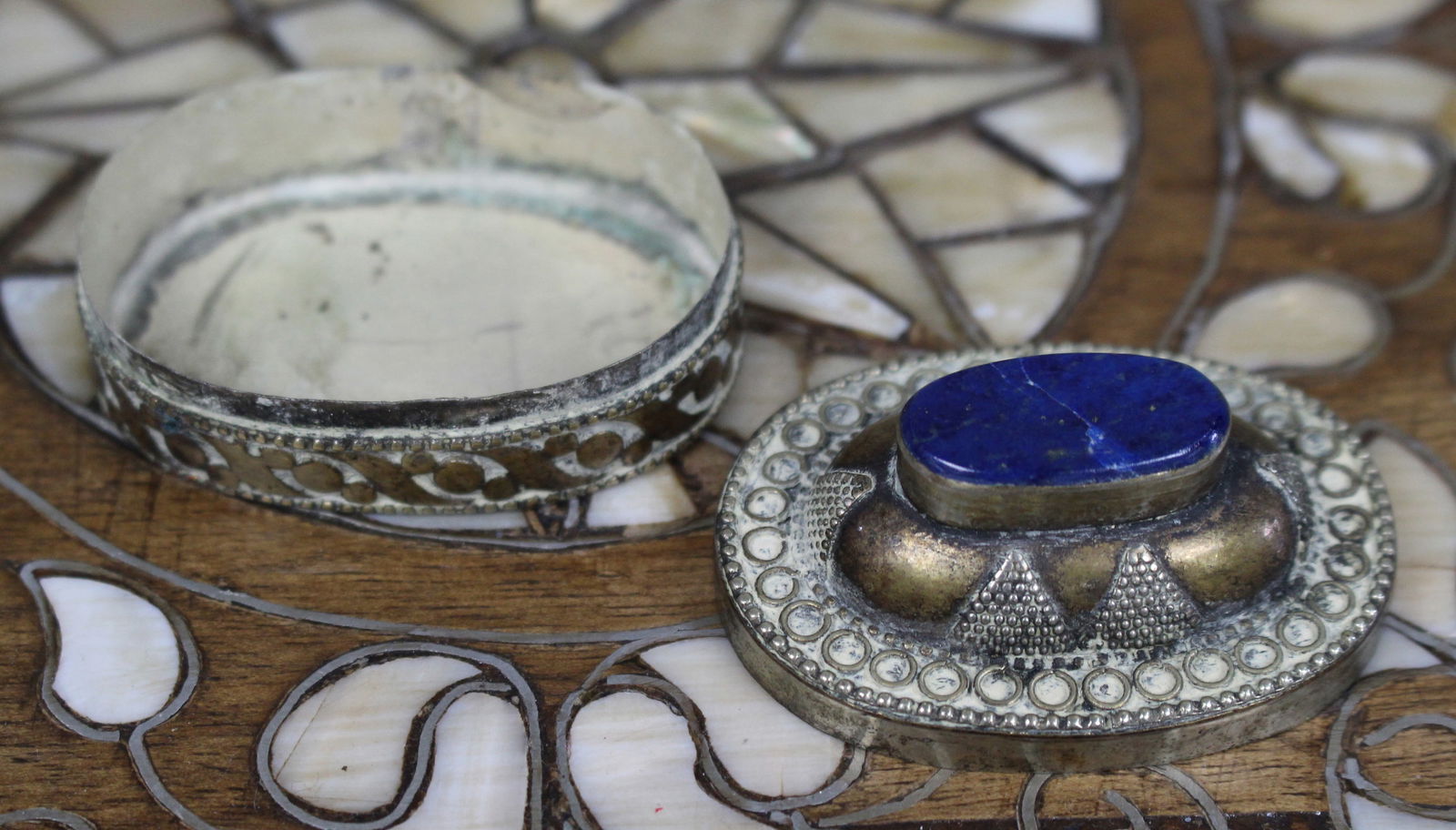 Antique Lapis Islamic Metal Kohl Snuff Box - 5