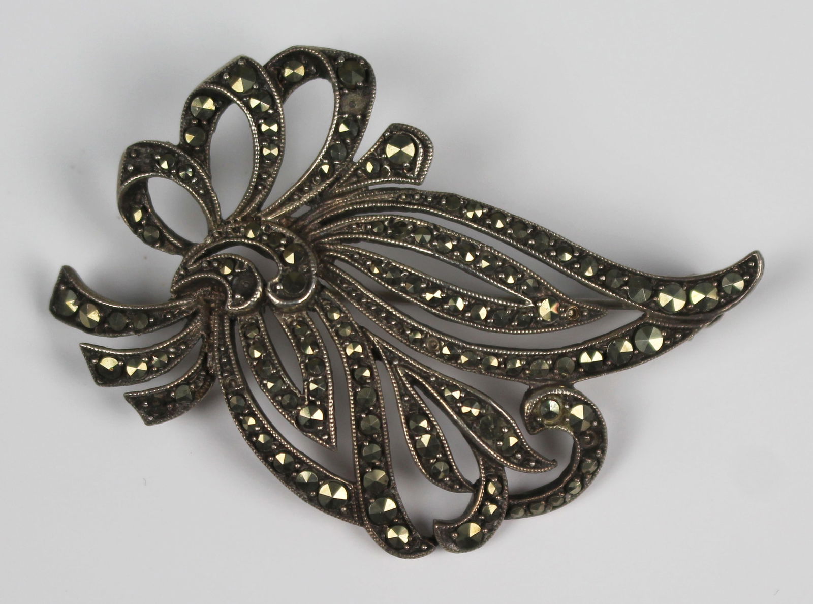 Vintage Continental Silver and Marcasite Brooch – Bow Form: Title: Vintage Continental Silver and Marcasite Brooch – Bow Form Description: Vintage Continental Silver and Marcasite Brooch – Bow Form, Stamped 935, c.1930s–1950s A