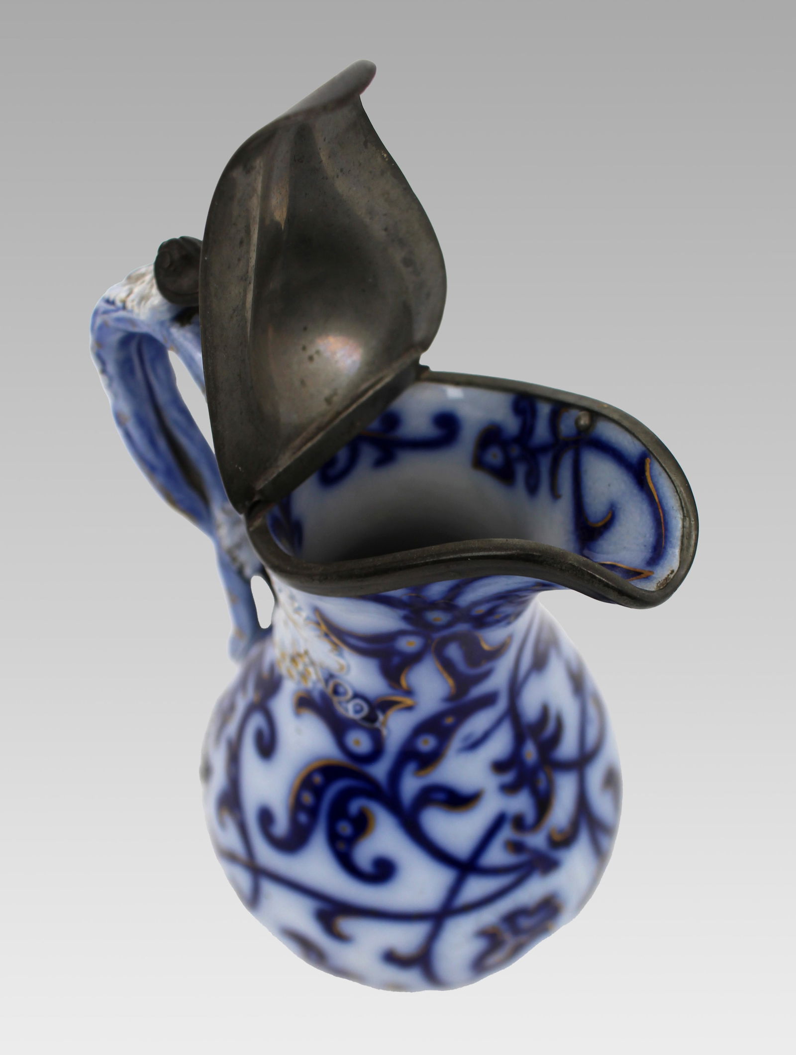 Victorian Flow Blue Relief-Moulded Jug with Pewter Lid, c.1850 - 14