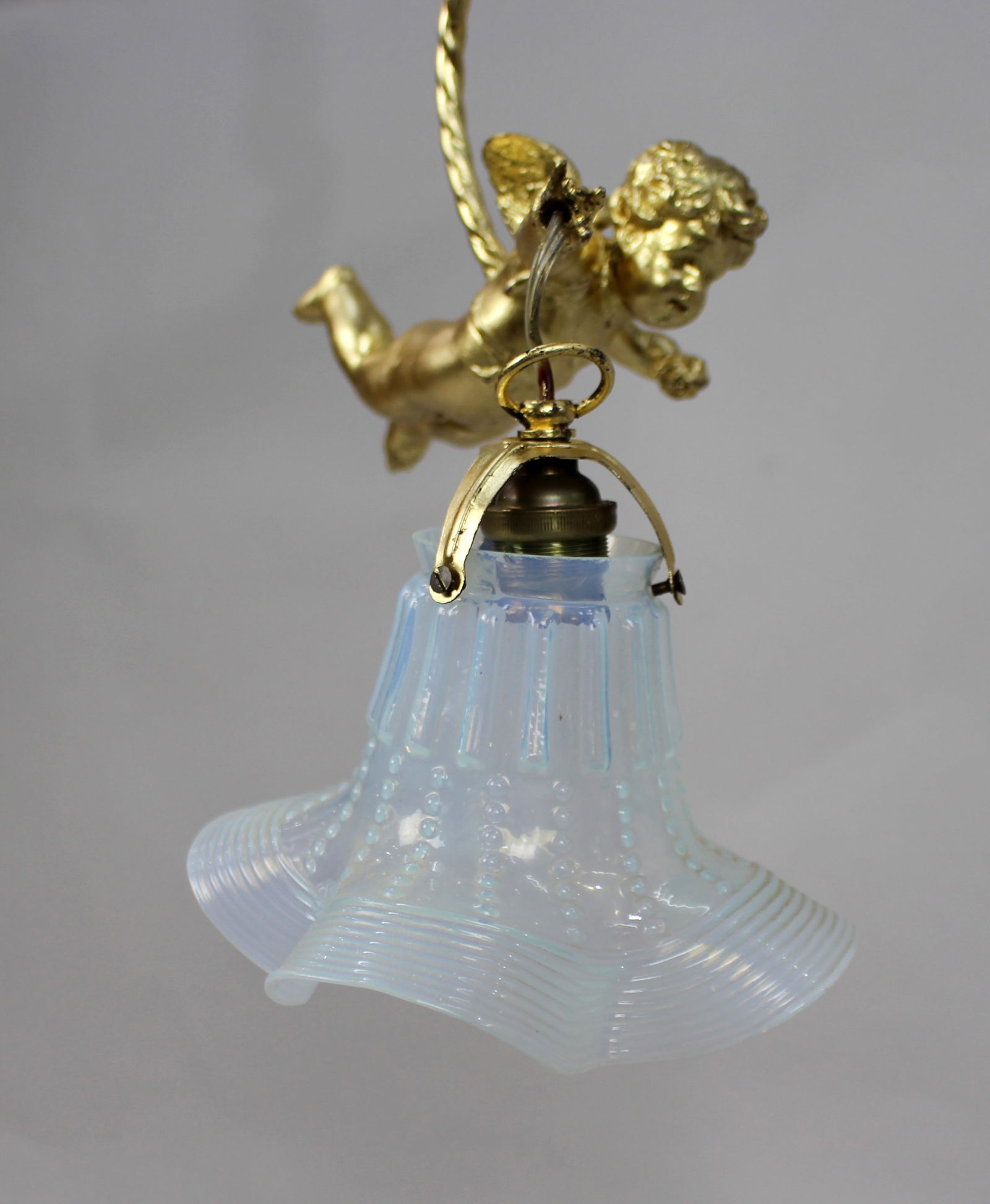Early 20th Century French Cherub Light with Vaseline Glass Shade - 2