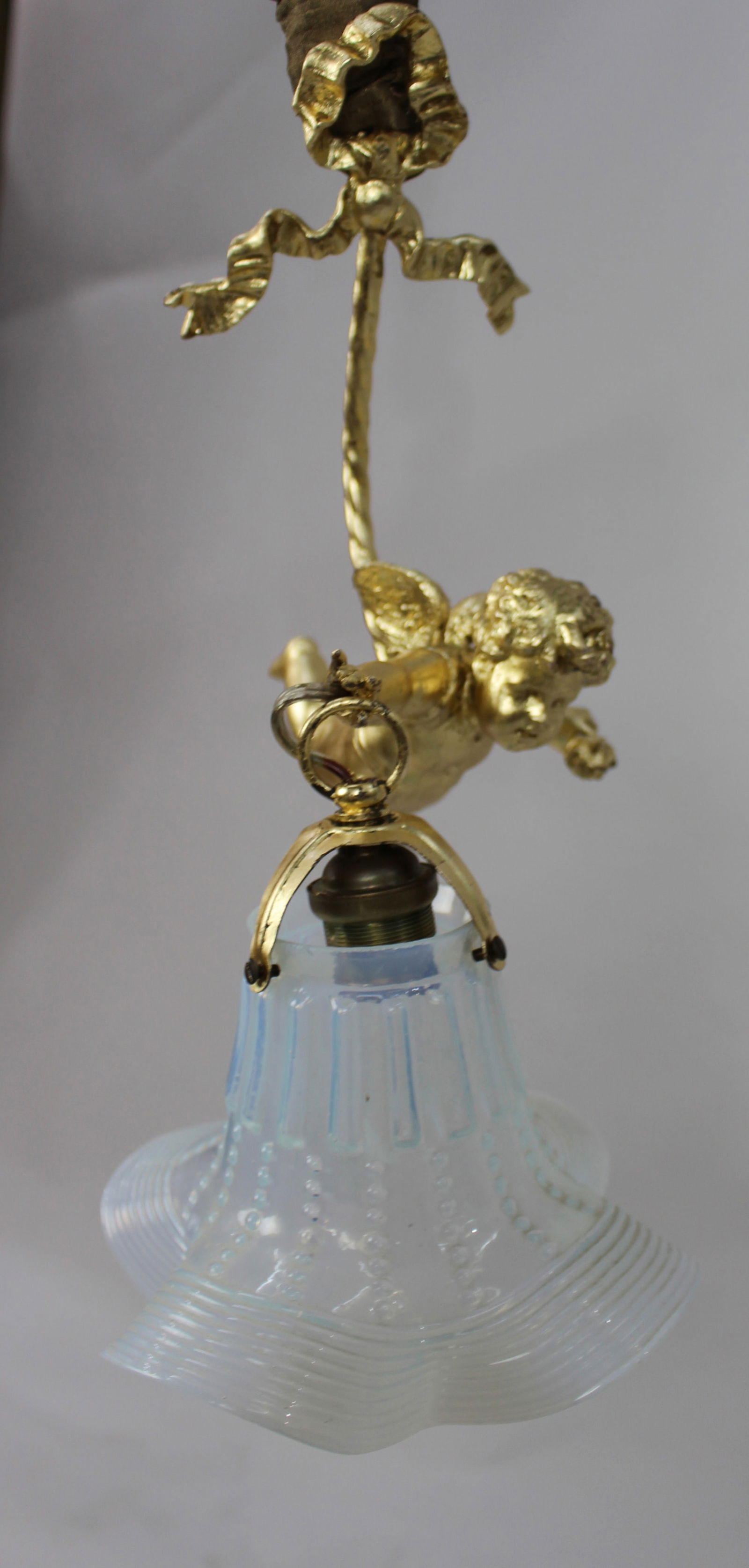 Early 20th Century French Cherub Light with Vaseline Glass Shade - 8