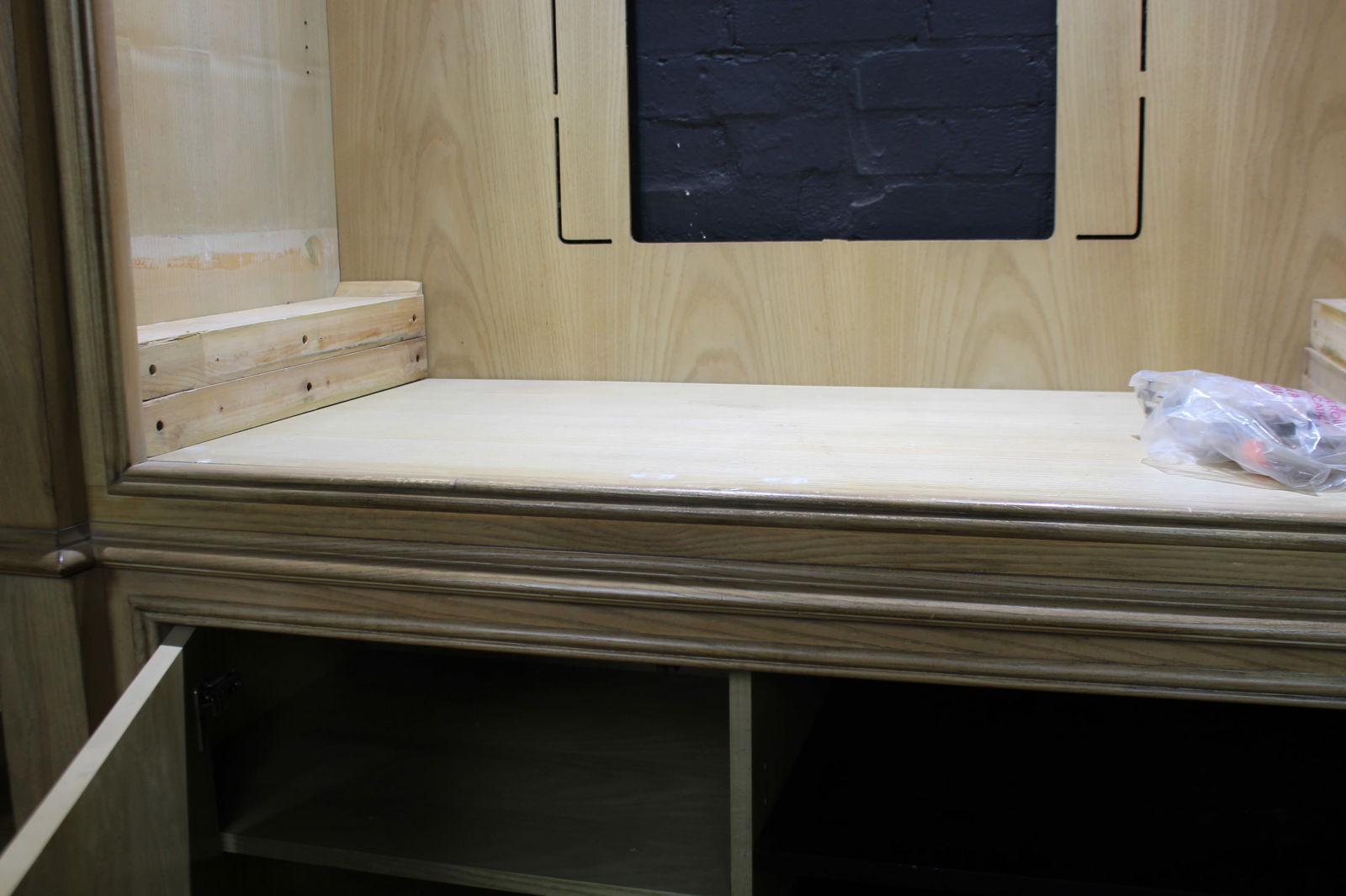 Quality Fitted Pediment Cabinet Unit by Drexel Heritage - 11