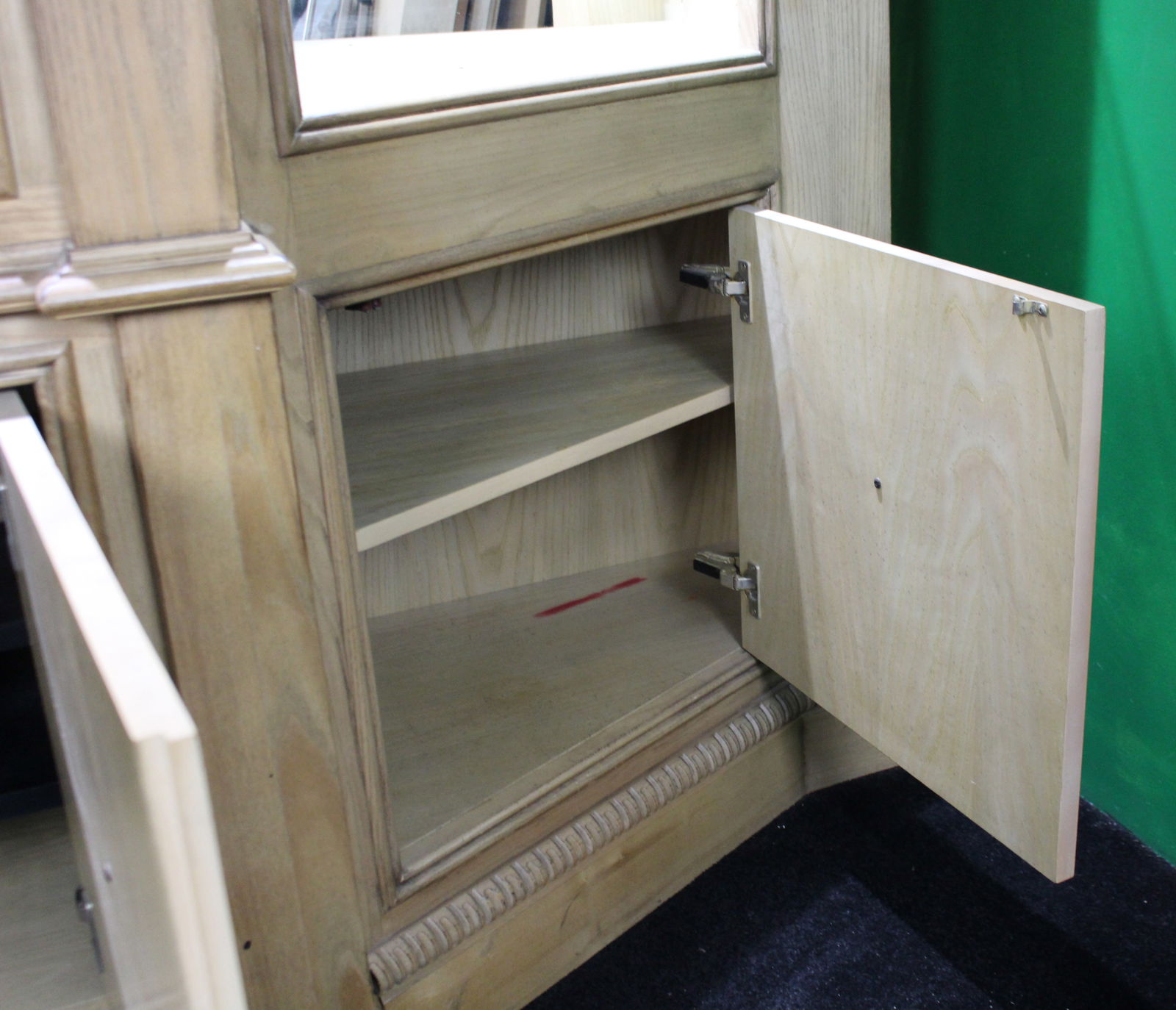 Quality Fitted Pediment Cabinet Unit by Drexel Heritage - 14