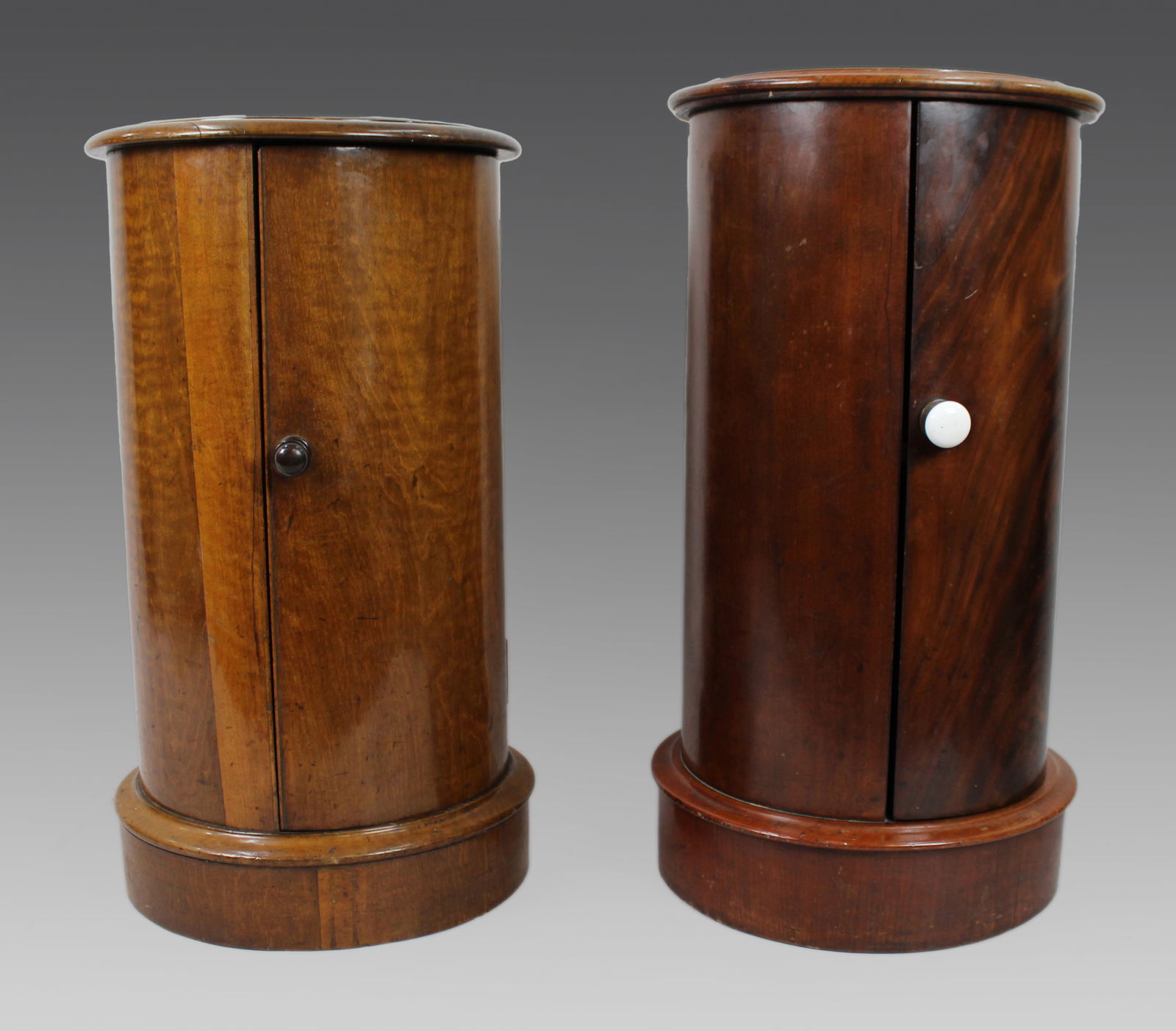 Pair of Victorian Marble Topped Cylindrical Mahogany Pot Cupboards: Title: Pair of Victorian Marble Topped Cylindrical Mahogany Pot Cupboards Description: Pair of Victorian Mahogany Cylindrical Pot Cupboards with Marble Tops England, circa 1860 <