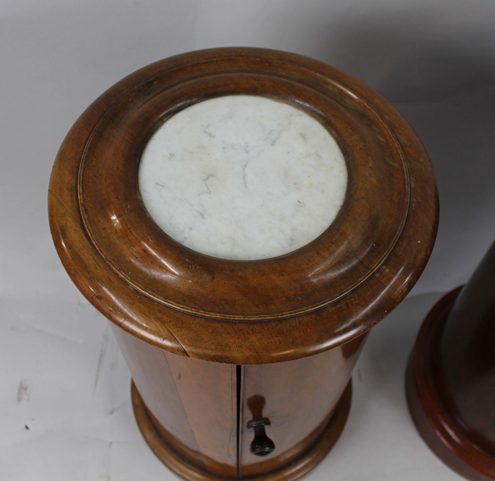 Pair of Victorian Marble Topped Cylindrical Mahogany Pot Cupboards - 4