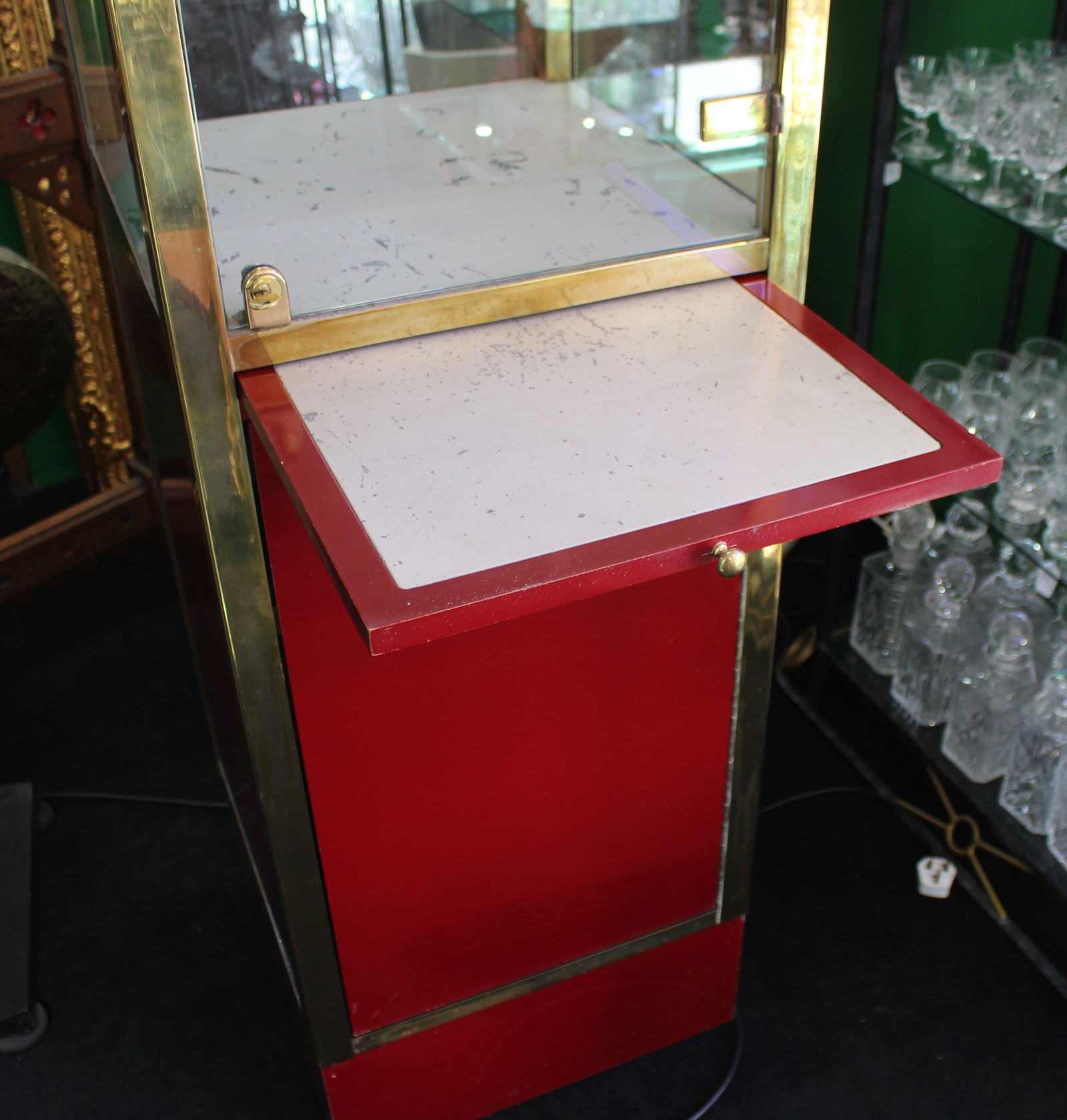 Sheaffer Brass Cased Display Cabinet - 8