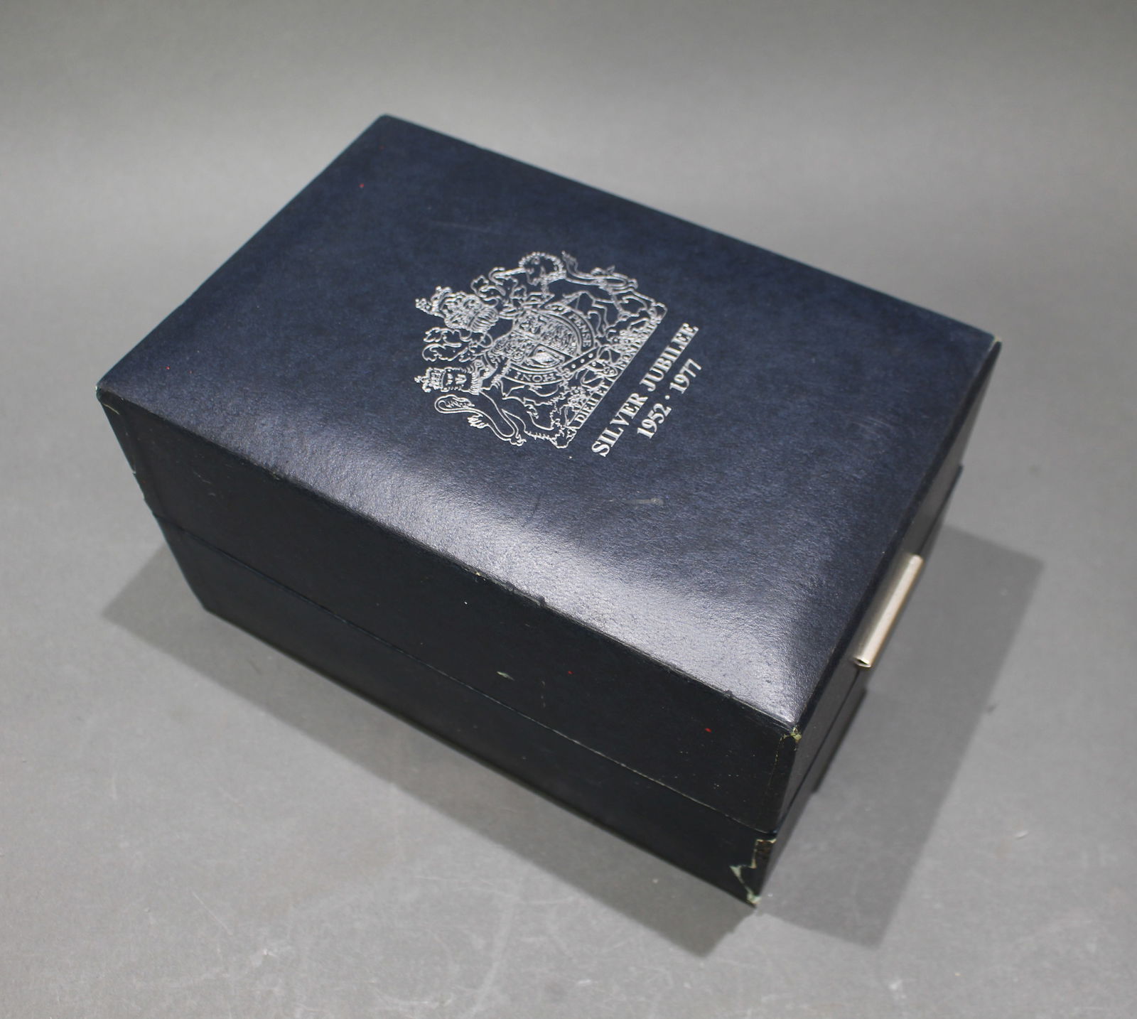 Cased Stuart Crystal Commemorative Silver Jubilee Goblet - 5