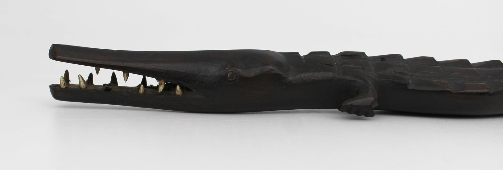 Antique African Hardwood Sculpture of Crocodile - 3