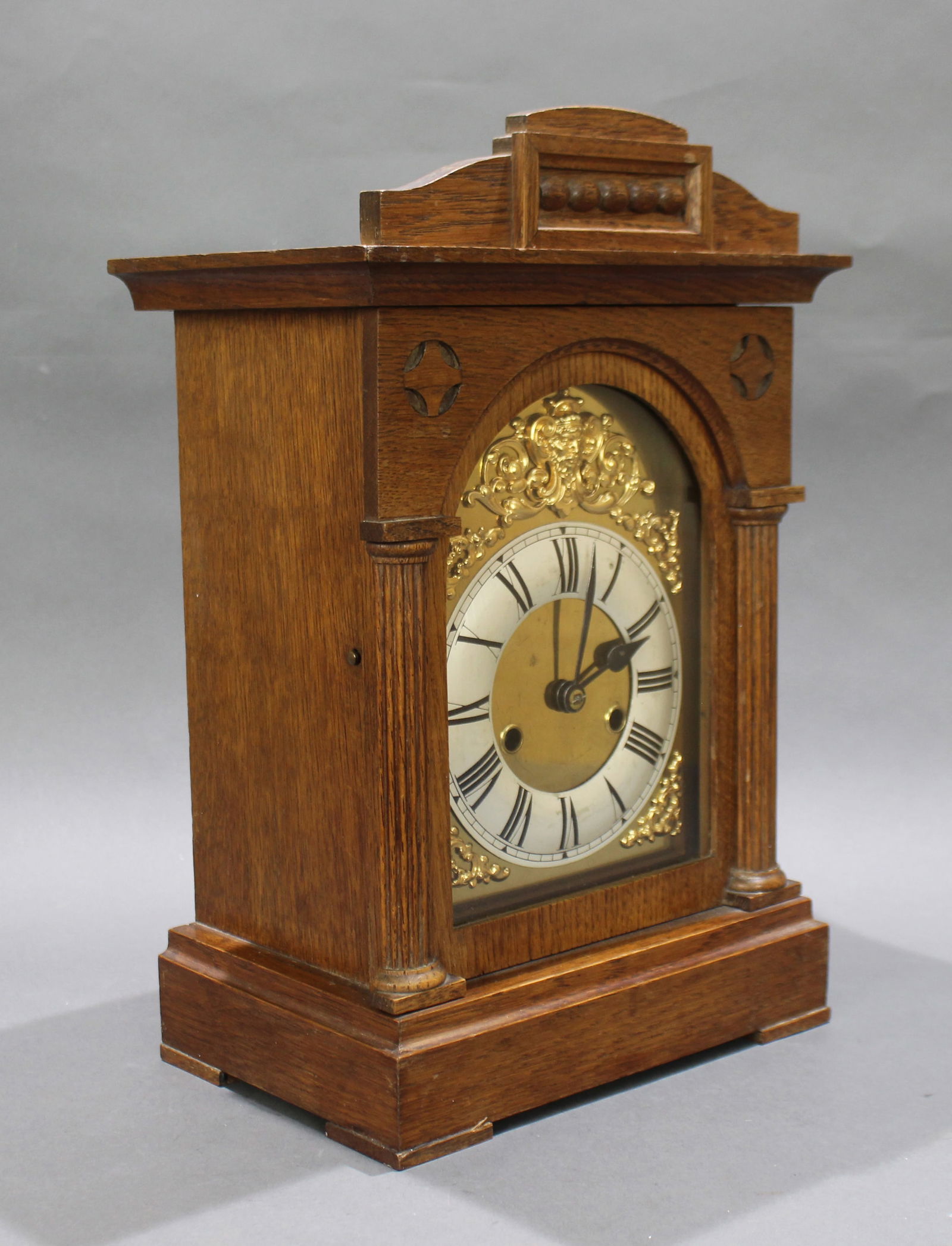 Early 20th c. German Oak Cased Mantle Clock by Badische Uhrenfabrik - 2