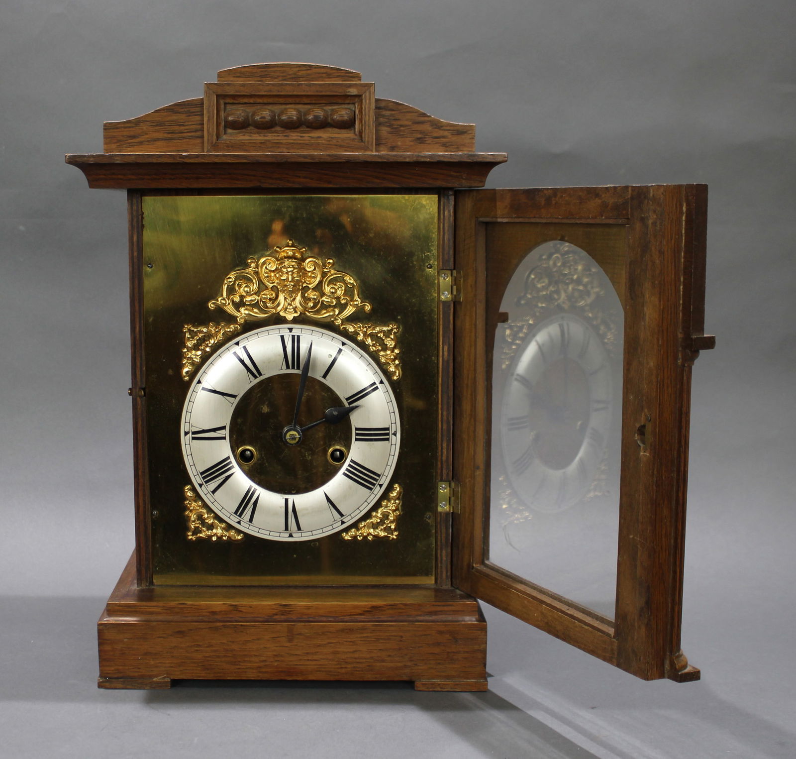 Early 20th c. German Oak Cased Mantle Clock by Badische Uhrenfabrik - 5