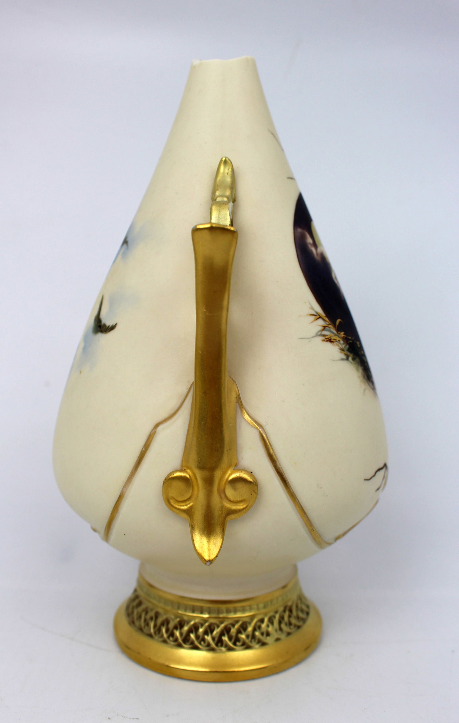 Royal Worcester Blush Ivory Vase with Moonlit Bird Scene, Dated 1887 — Damaged - 3