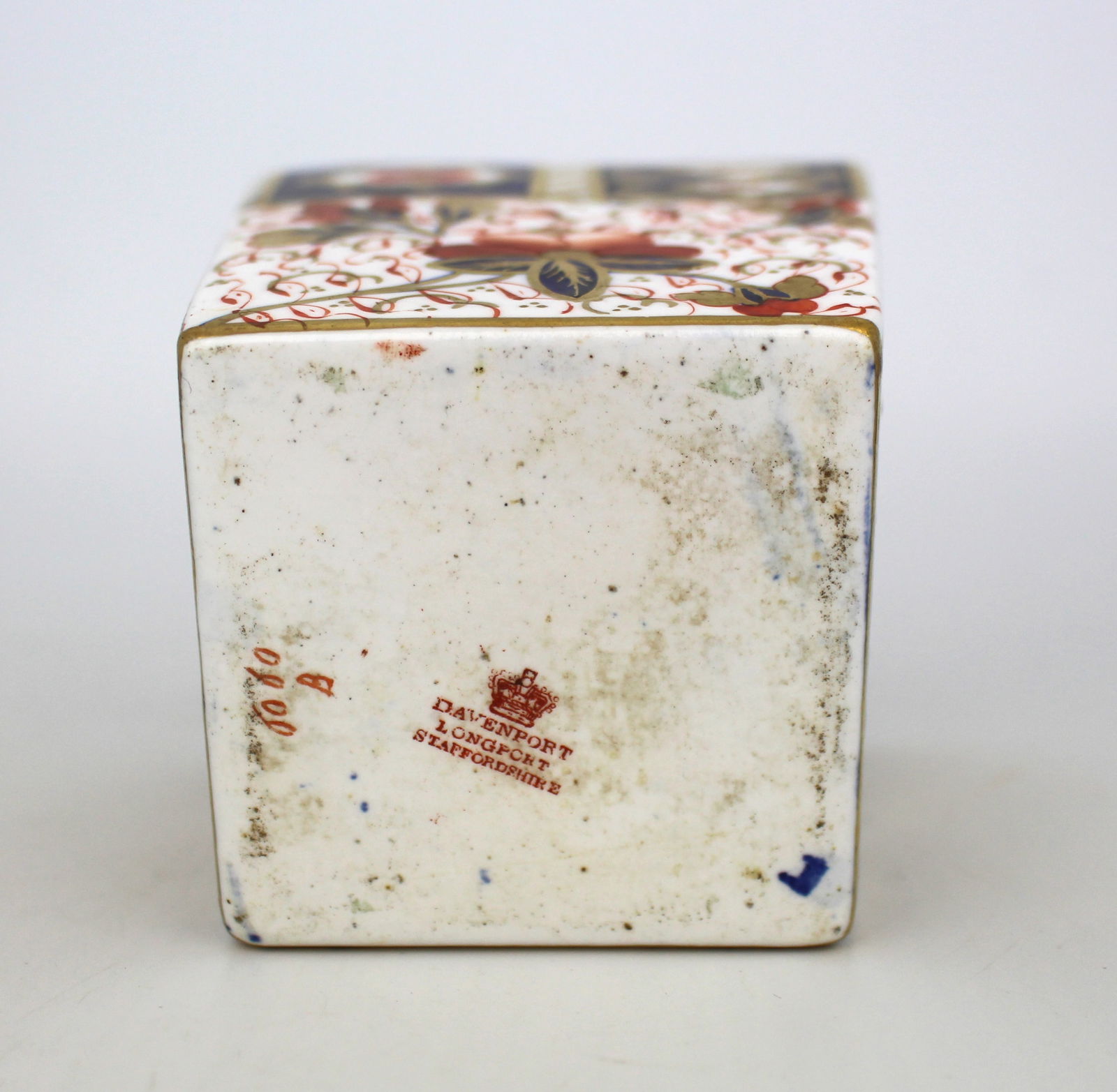 Davenport Imari Square Tapered Vase c.1880 - 5