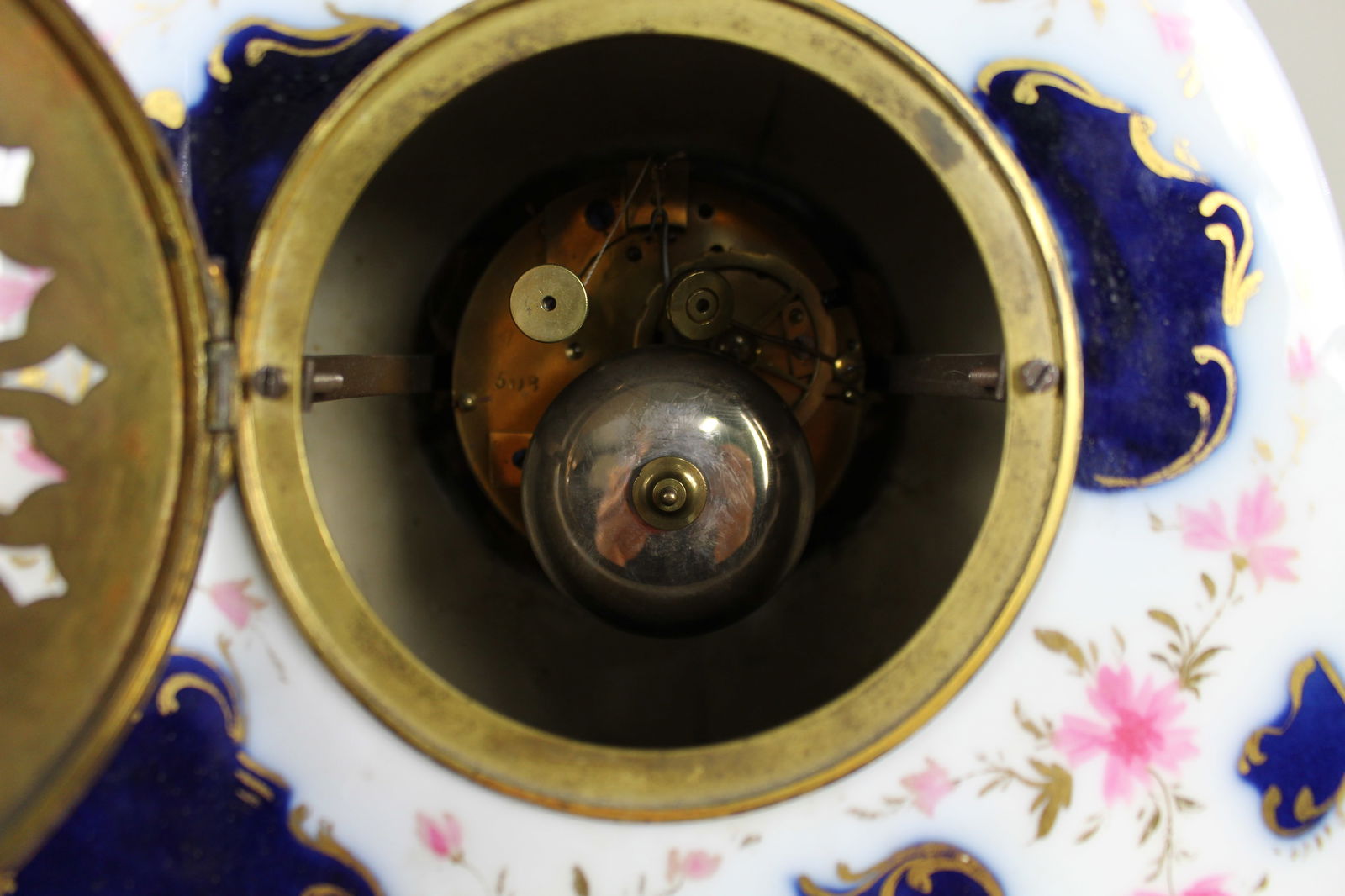 Mid-19th Century French Porcelain Rococo Revival Mantel Clock - 8