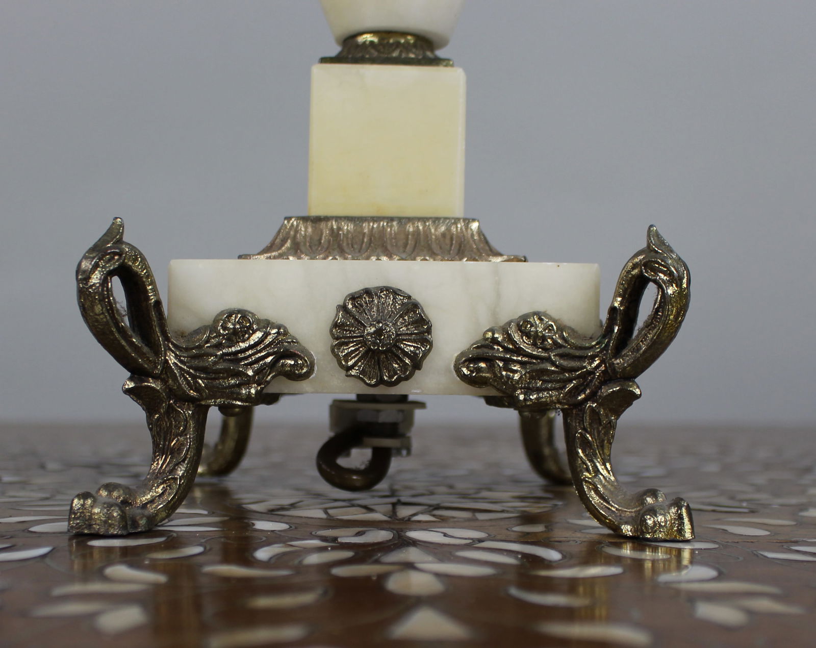 Vintage Alabaster and Metal Mounted Table Lamp - 2