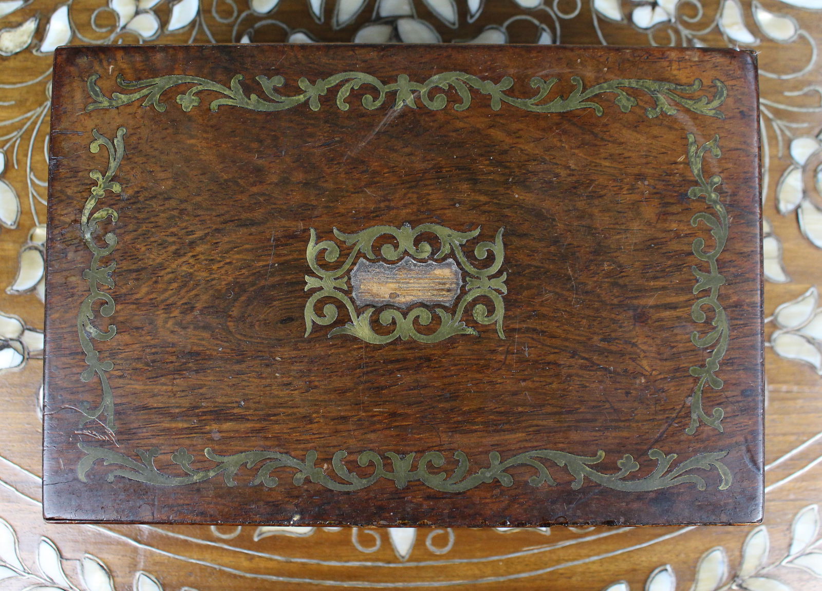 Victorian Mahogany and Brass Inlaid Keepsake Box - 7