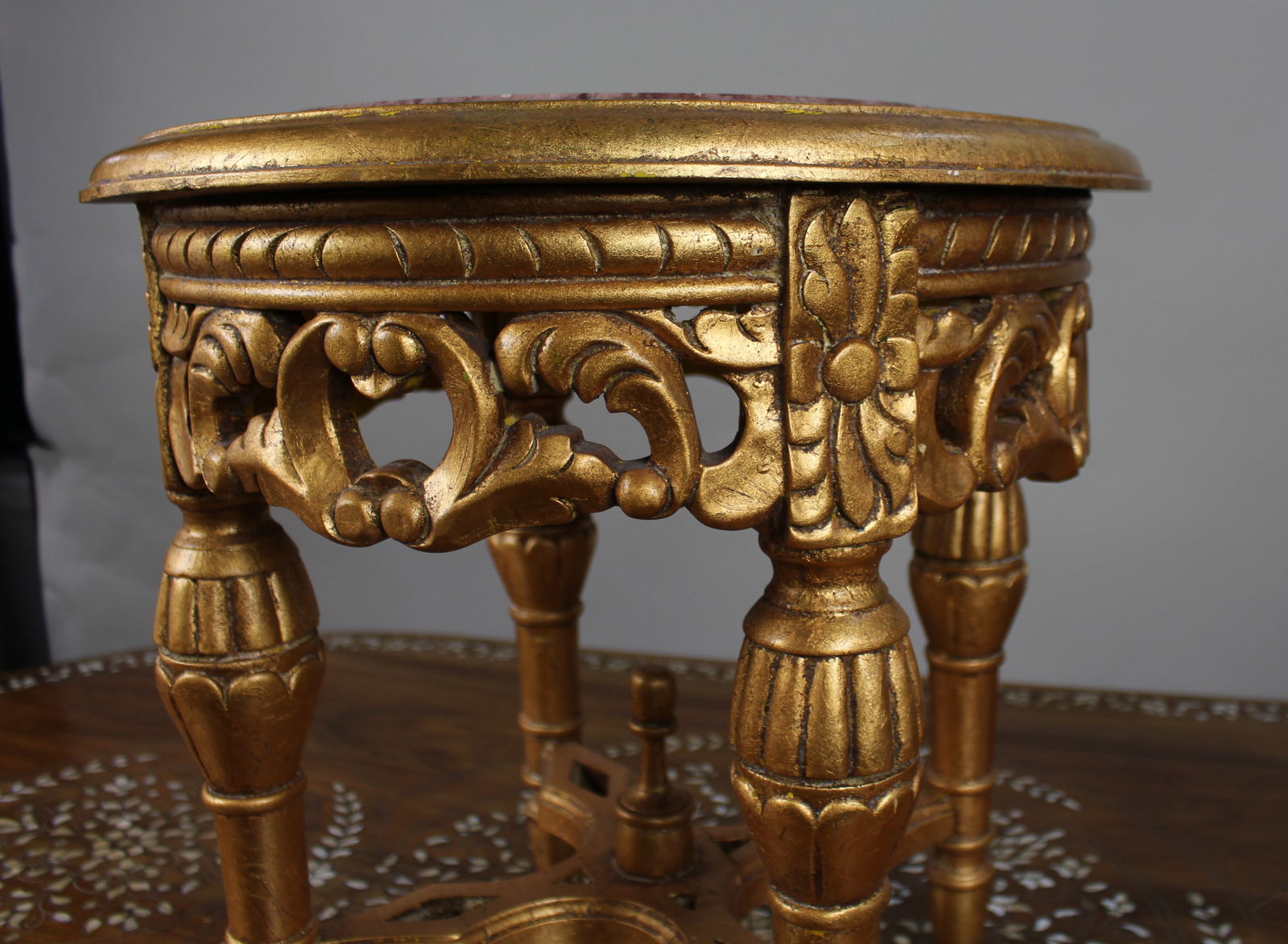 Louis XV Style Giltwood Rouge Marble Lamp Table - 4