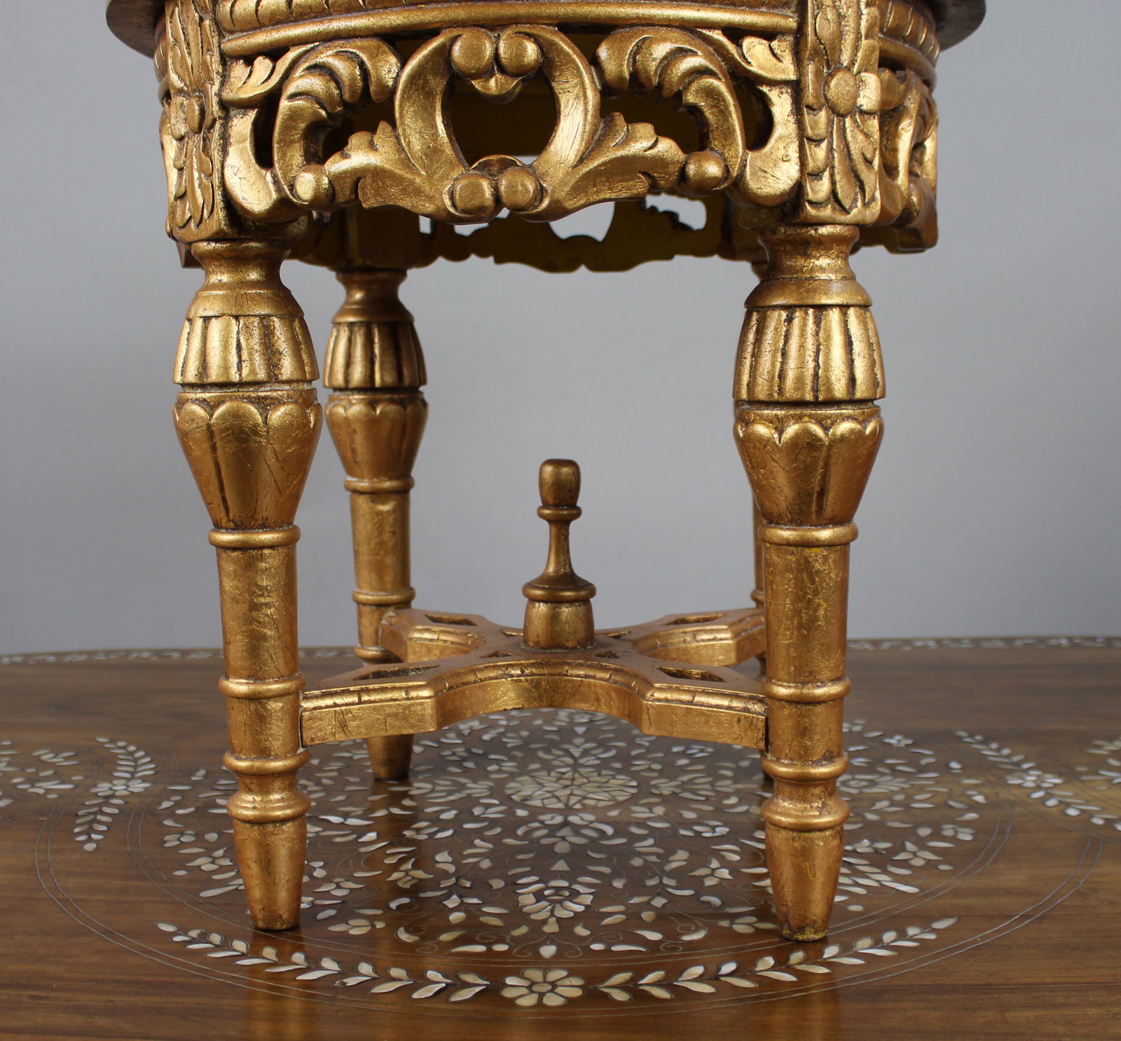 Louis XV Style Giltwood Rouge Marble Lamp Table - 6