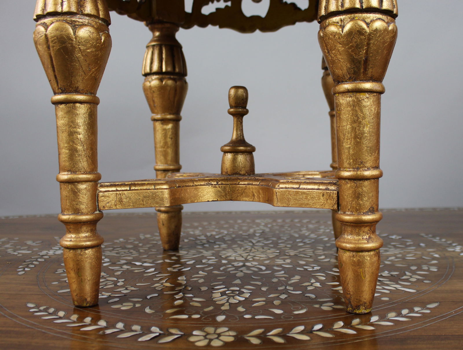 Louis XV Style Giltwood Rouge Marble Lamp Table - 9