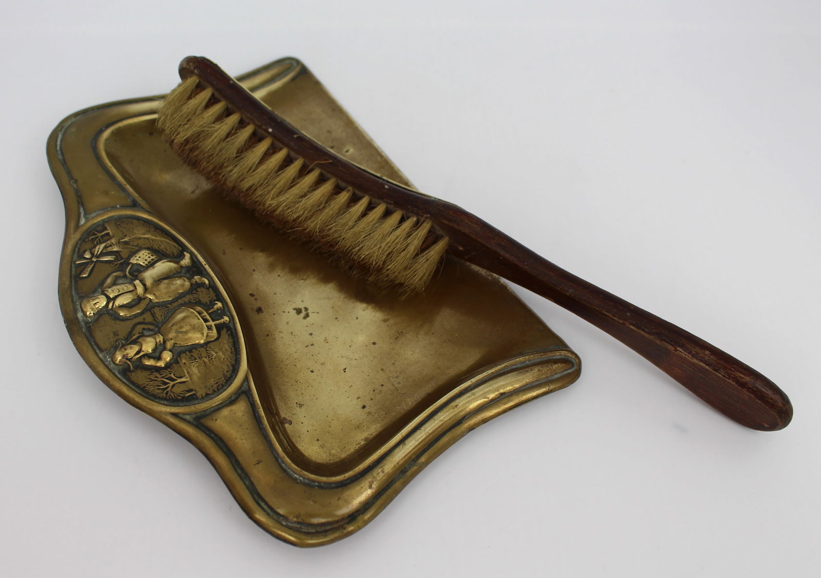 Art Nouveau Brass Crumb Tray & Brush - 4