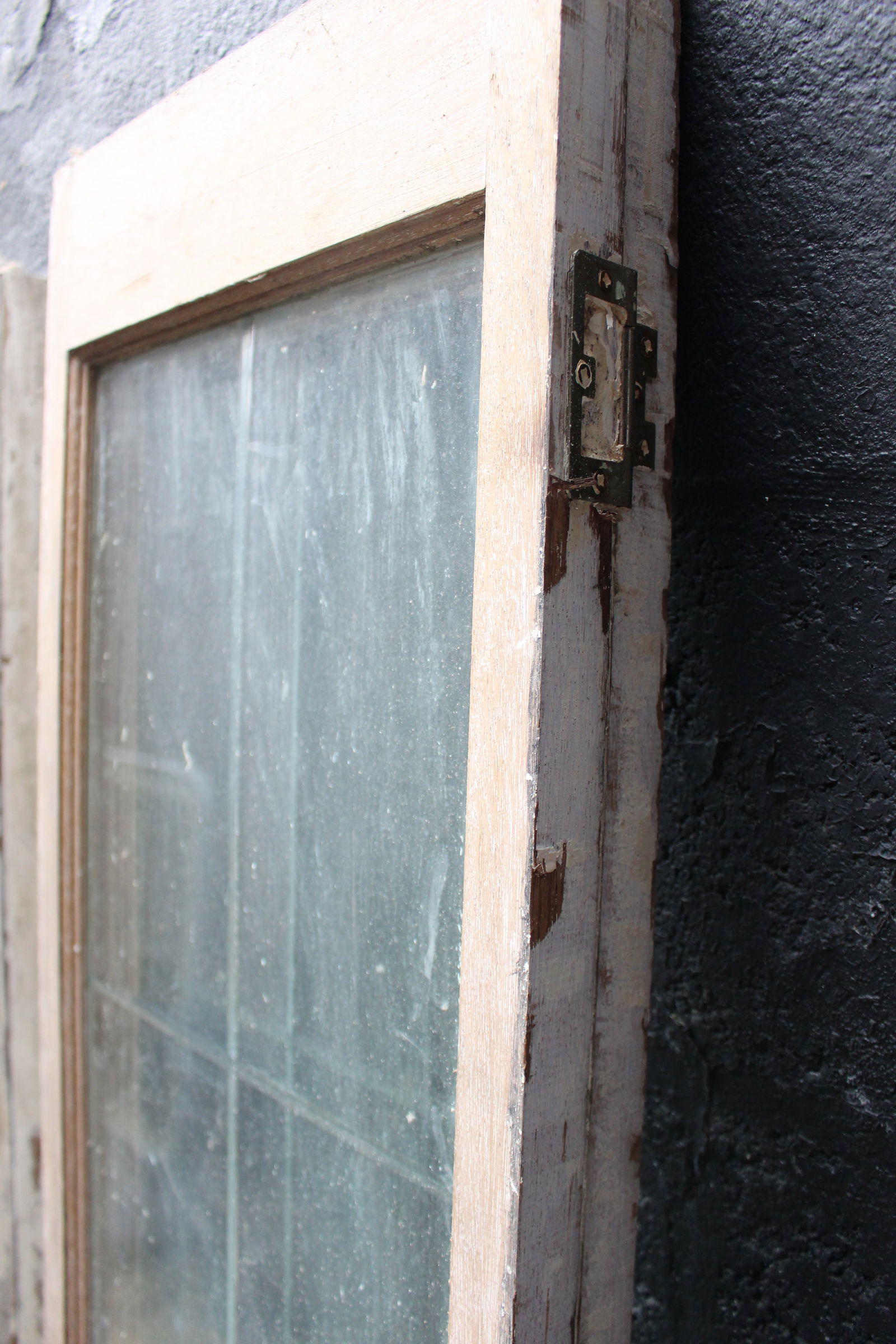 Set of 4 Vintage Carved Wood Bevelled Glazed Hinged Doors - 4