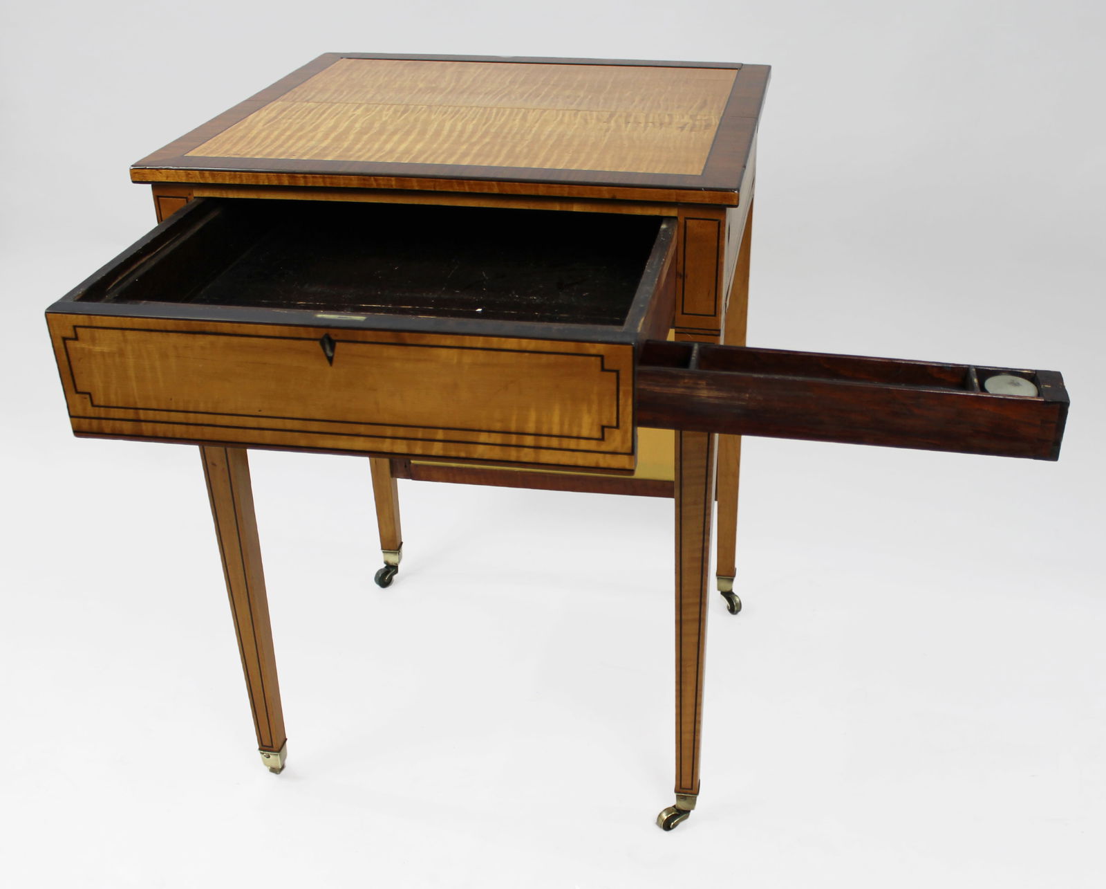 George III Sheraton Satinwood Writing Table - 15