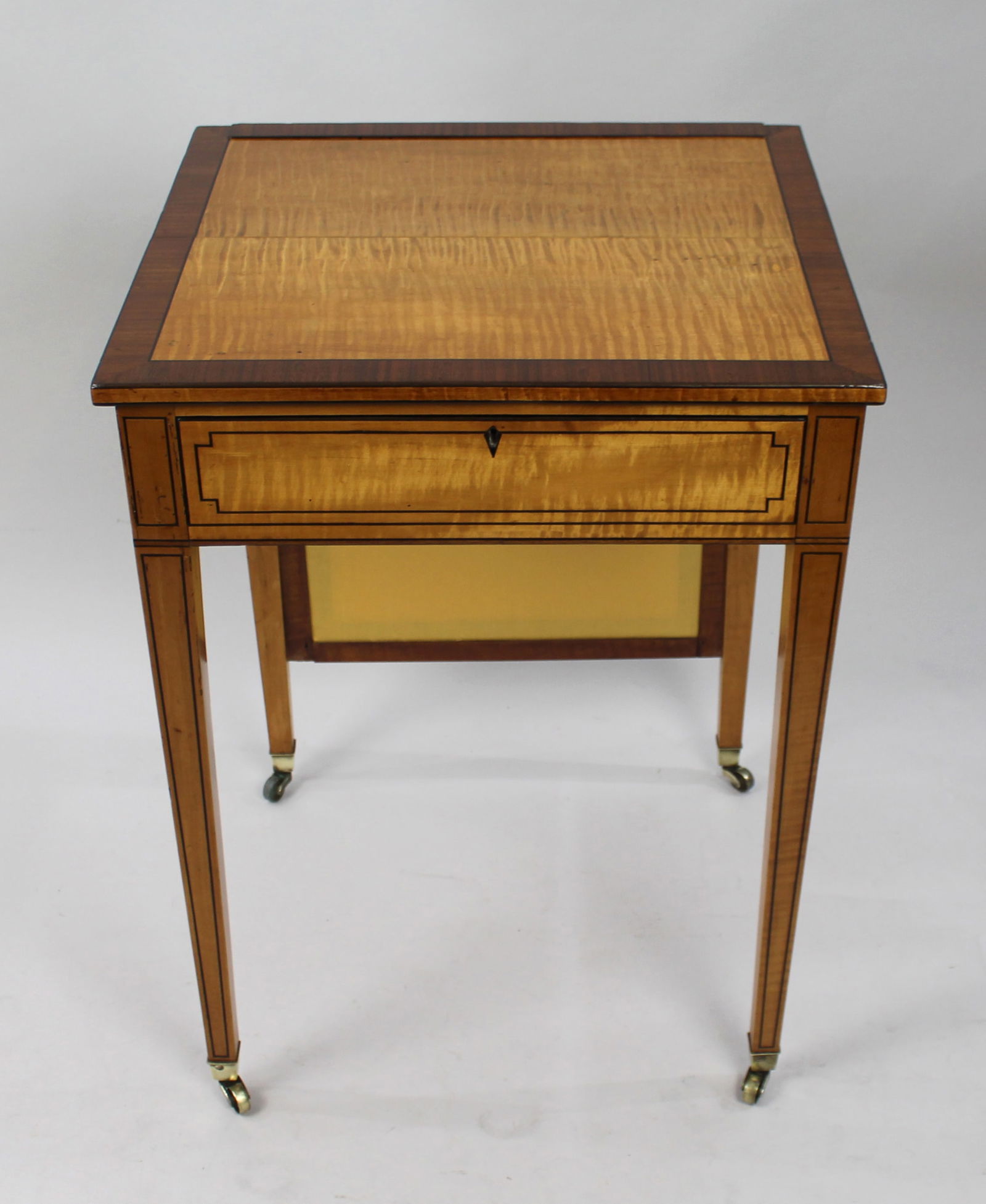 George III Sheraton Satinwood Writing Table - 6