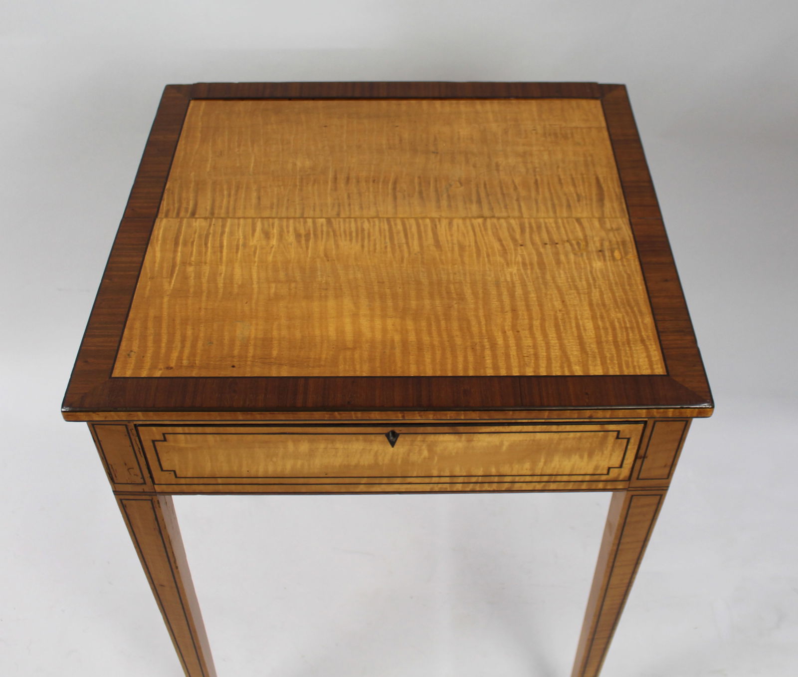 George III Sheraton Satinwood Writing Table - 7