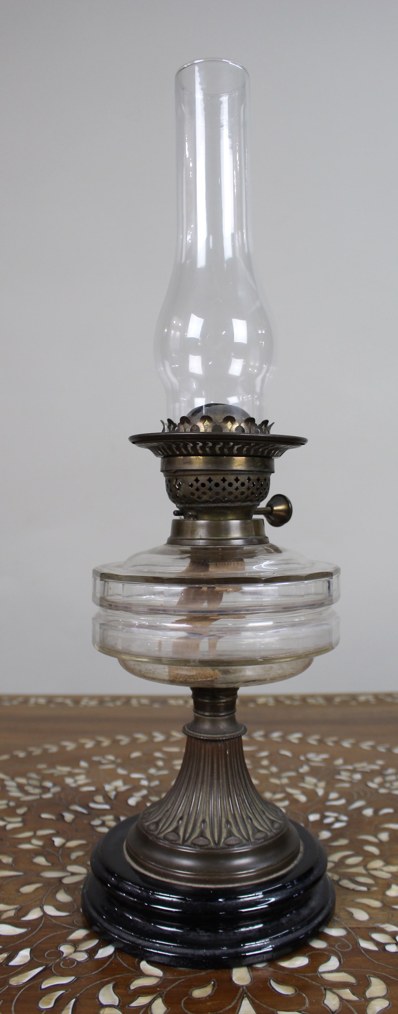 British Oil Lamp with Clear Glass Font and Bronze Base, c.1920 - 4