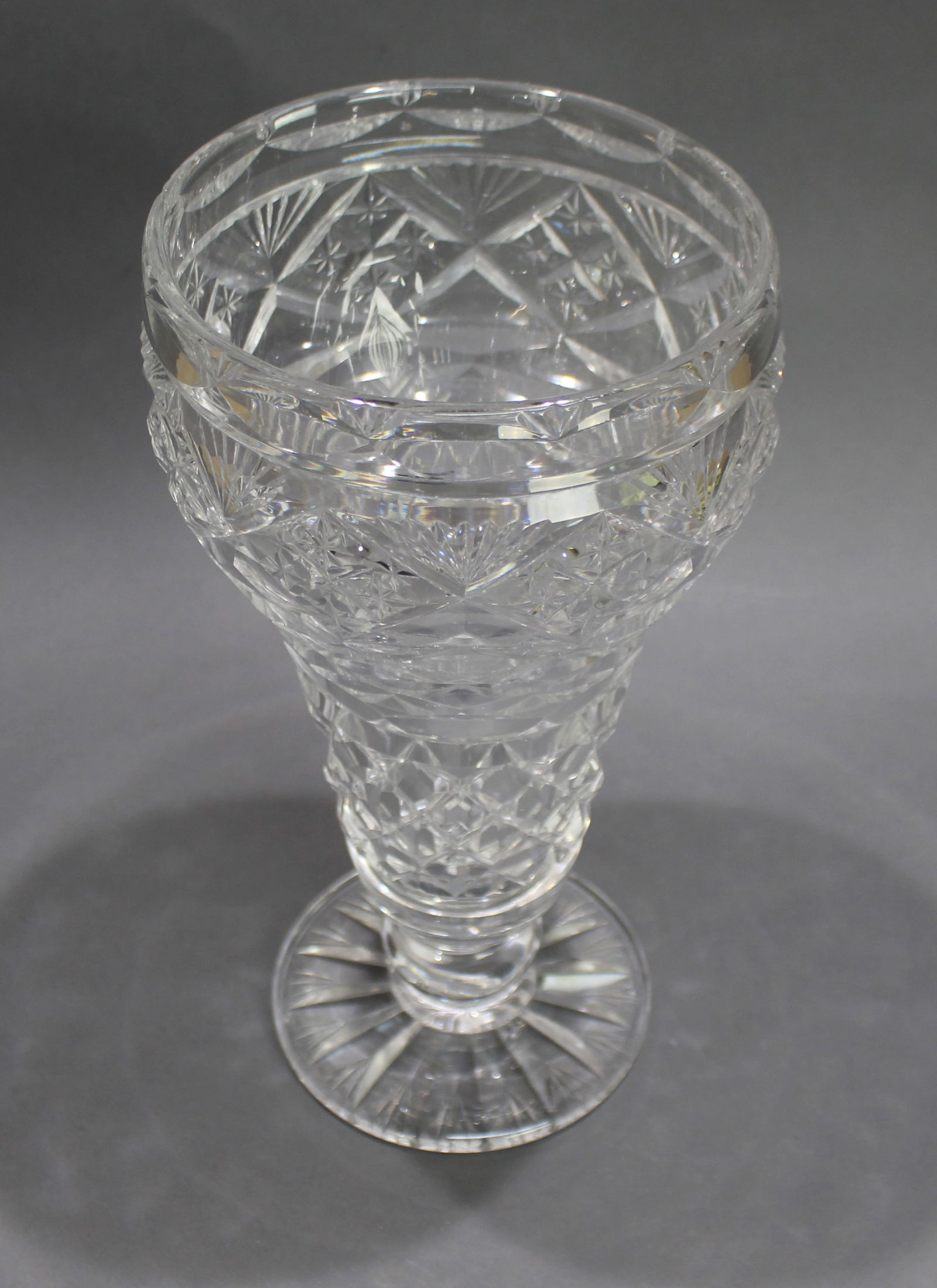 Mid 20th c. Large English Cut Glass Footed Vase - 2