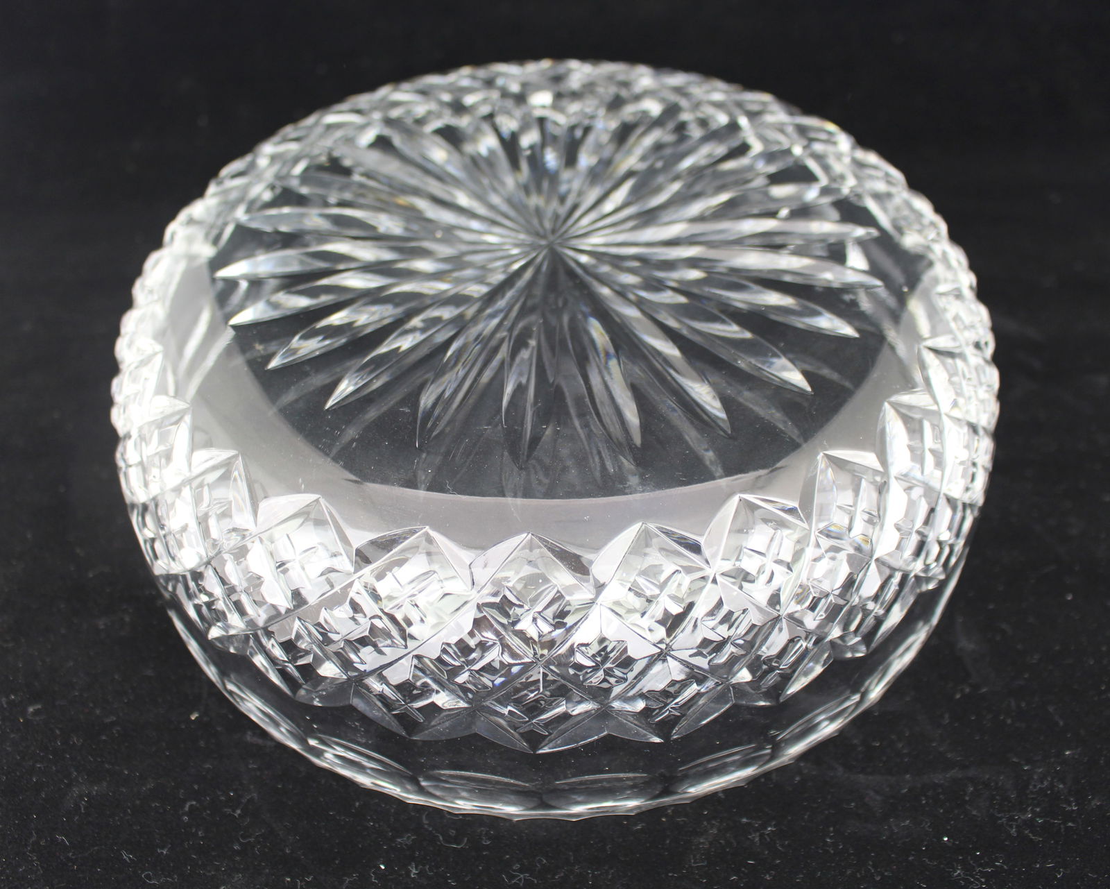 Large Heavy Cut Glass Centrepiece Fruit Bowl - 3