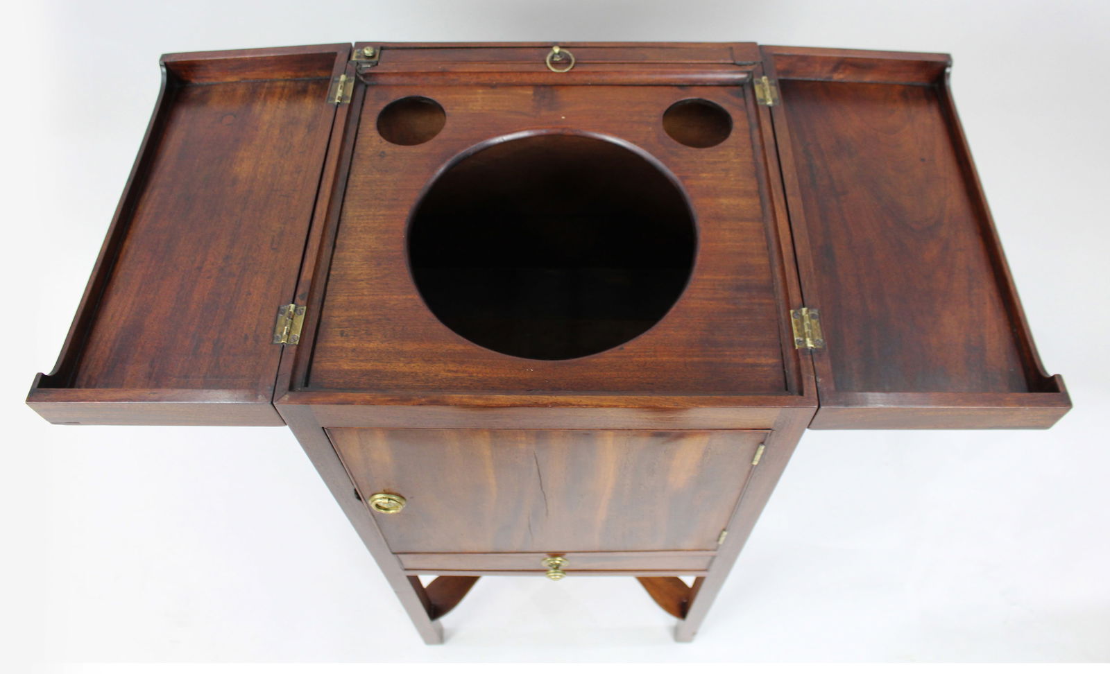 George III Mahogany Vanity Stand - 5