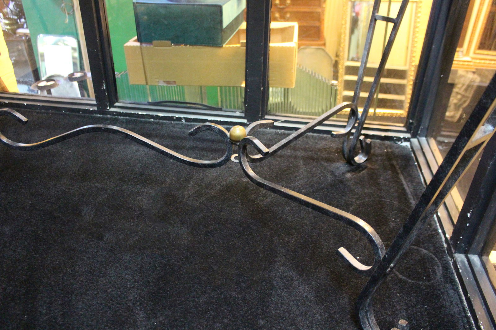 Hollywood Regency Ornate Metal & Glass Dining Centre Table - 8