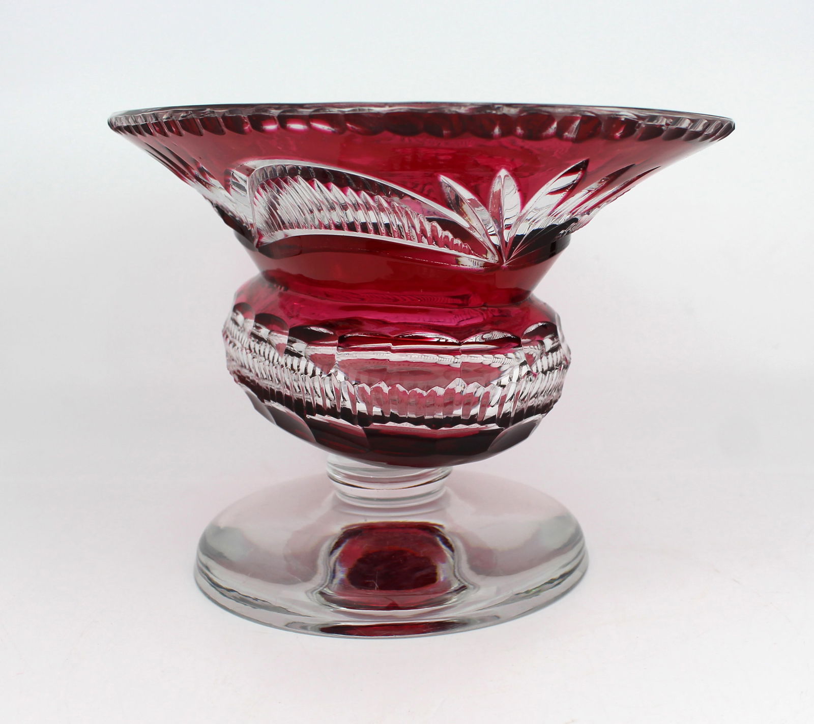 Vintage Ruby Overlay Cut-to-Clear Crystal Centrepiece Vase - 8