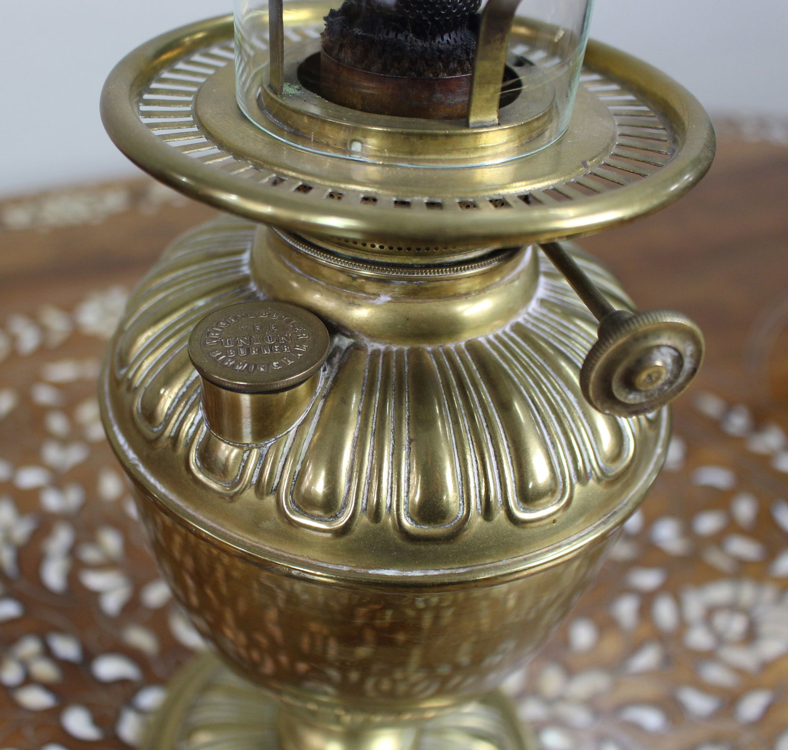 Antique Brass Oil Lamp by Wright & Butler, Birmingham – “The Union Burner” - 7