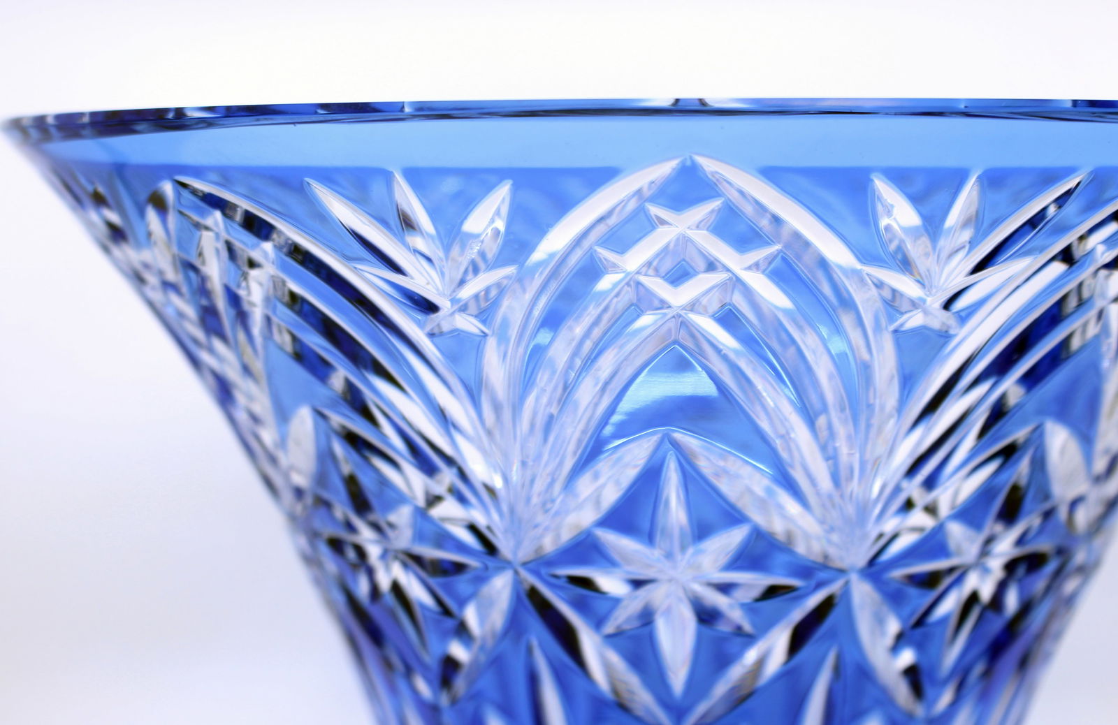 Fine Large Bohemian Blue Overlay Crystal Centrepiece Vase - 4