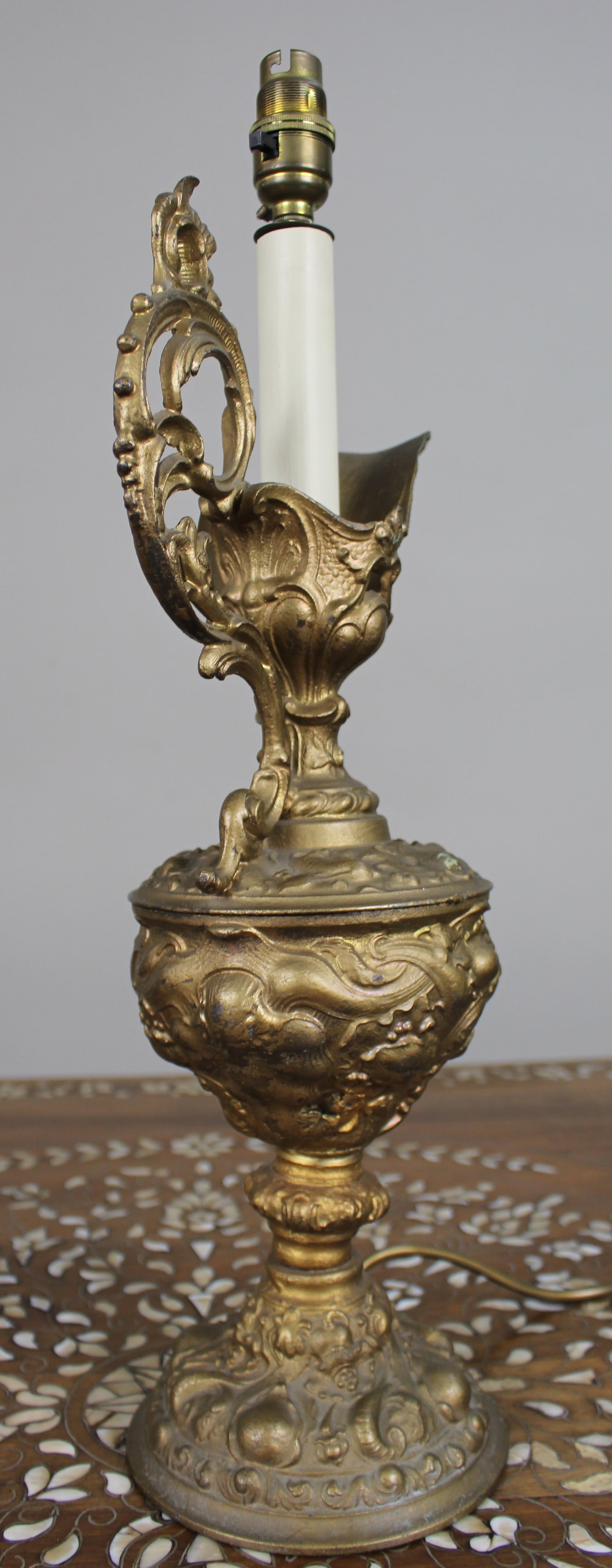 Late 19th c. Gilded Metal Ewer Lamp – Later Electrified - 4