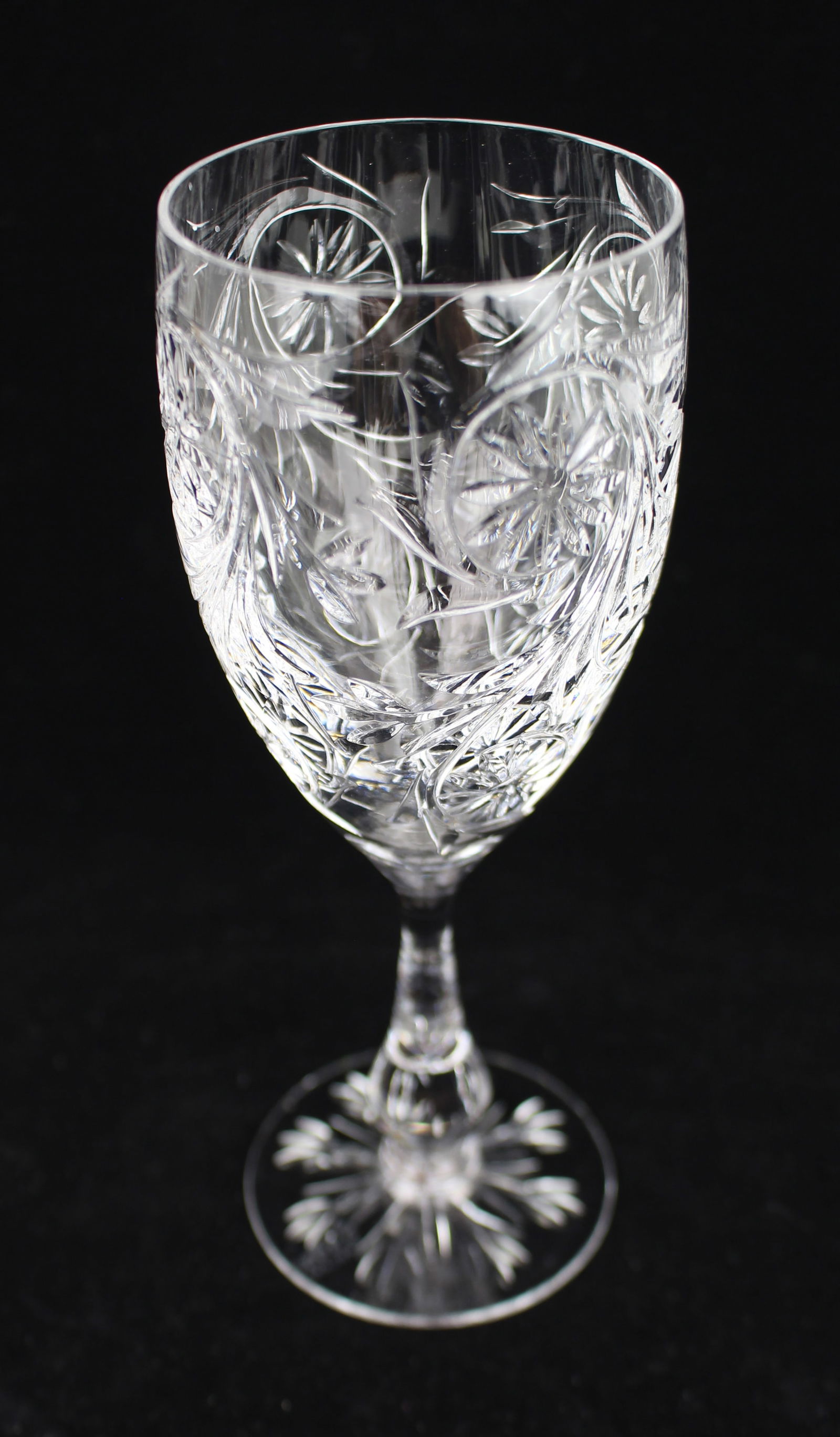 Set of 8 Tudor Crystal ""Catherine of Aragon"" Wine Glasses - 5