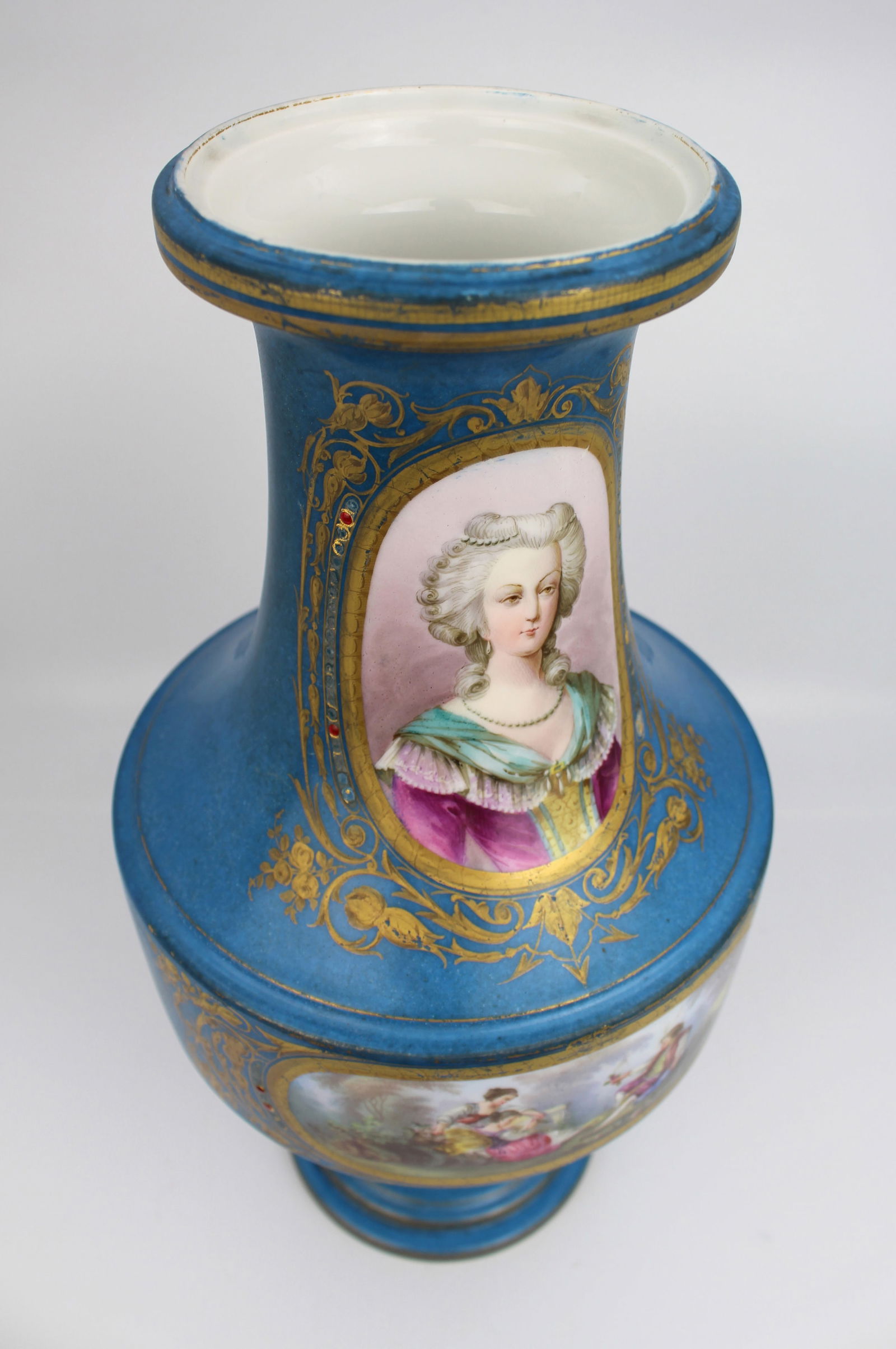 Large Late 19th Century Sèvres-Style Bleu Céleste Porcelain Vase - 14