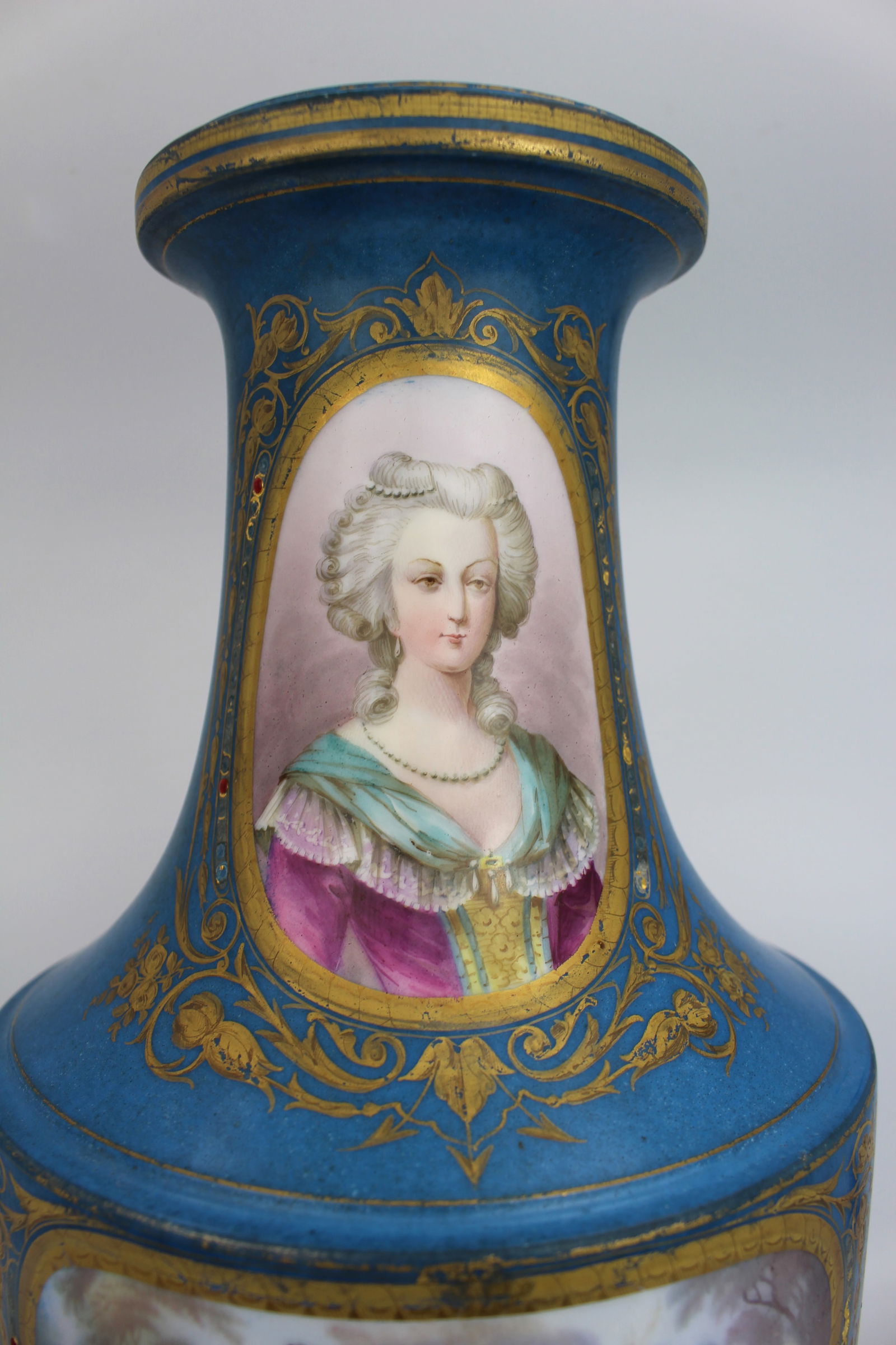Large Late 19th Century Sèvres-Style Bleu Céleste Porcelain Vase - 15