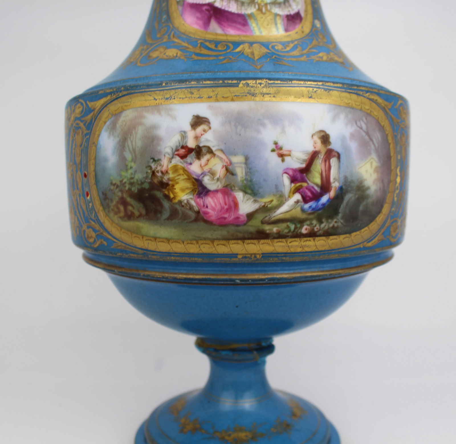 Large Late 19th Century Sèvres-Style Bleu Céleste Porcelain Vase - 16
