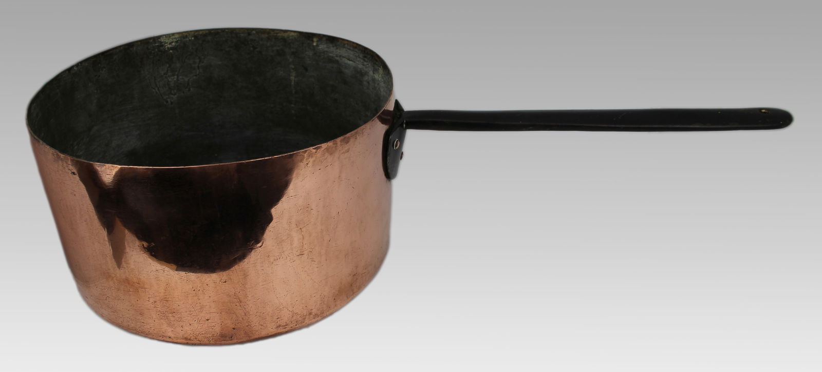 Very Large Georgian Copper Saucepan - 7